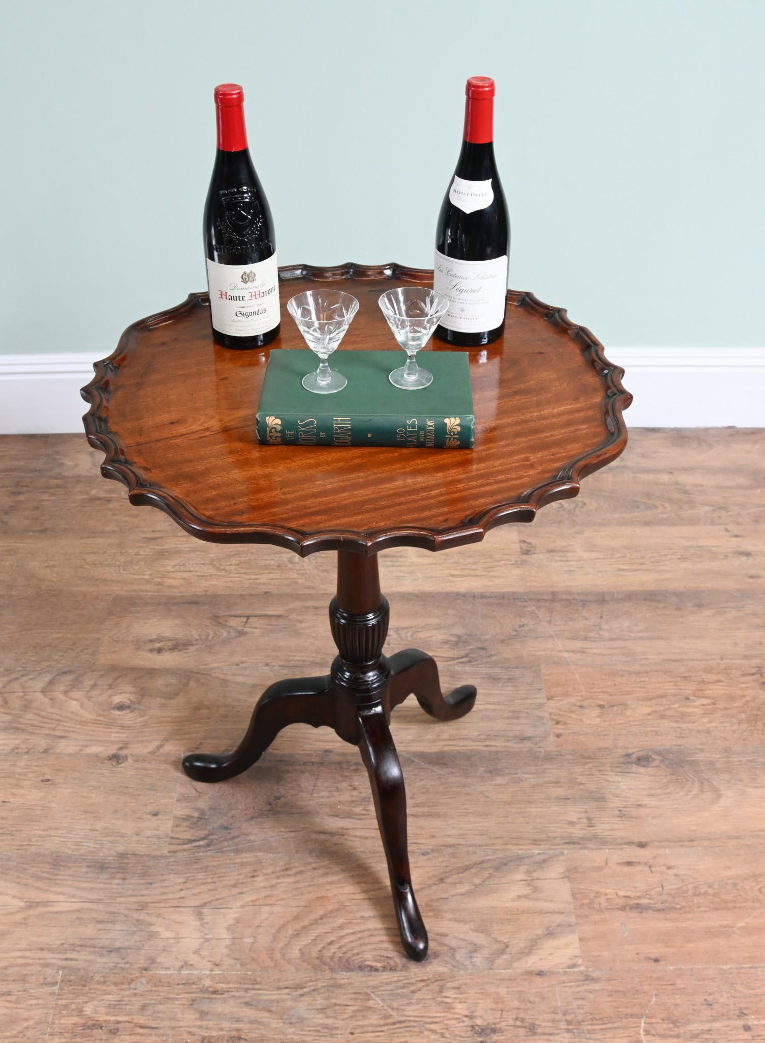 Georgian Revival Wine Table Side Tip Top Pie Crust For Sale 2
