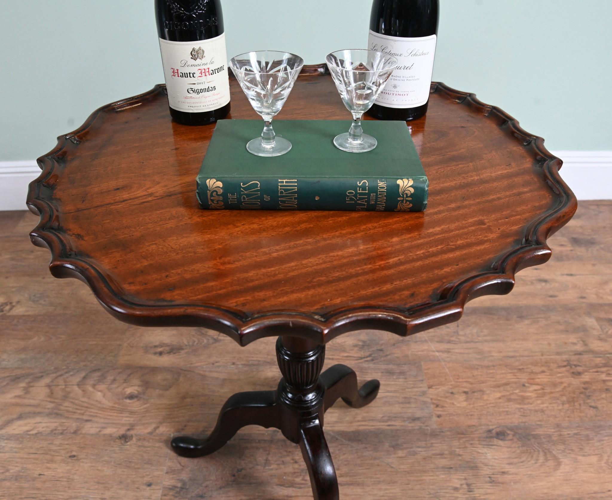 Georgian Revival Wine Table Side Tip Top Pie Crust For Sale 3
