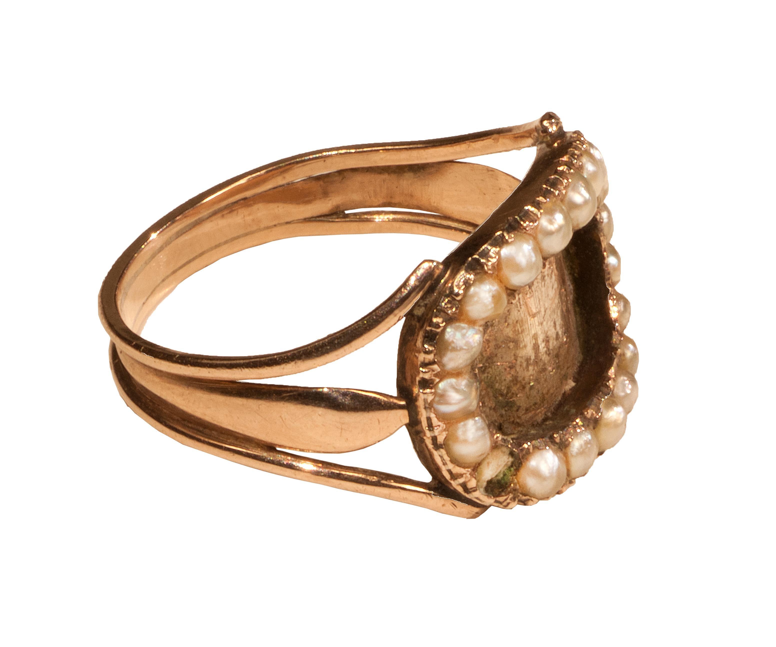 Georgian Ring as a Token of Love with Seed Pearls and Rose Gold For Sale 1