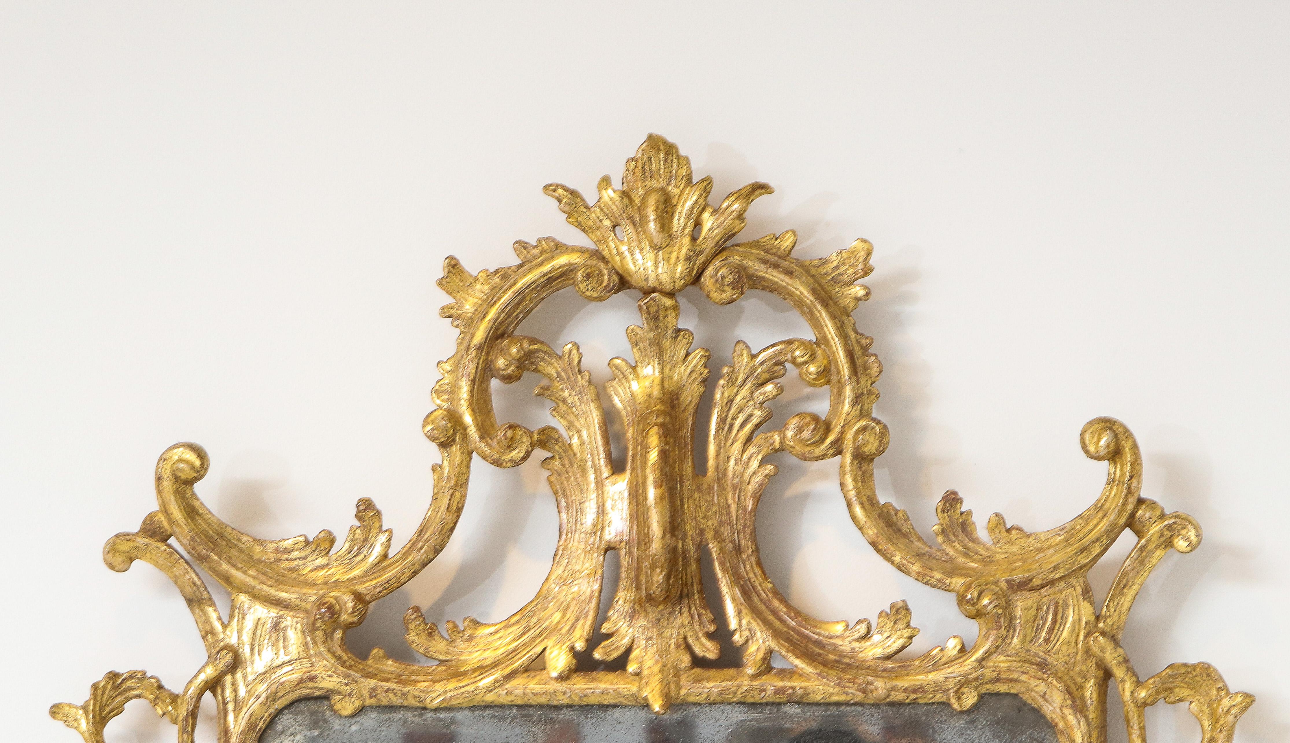 Georgian Rococo Giltwood Mirror For Sale 4