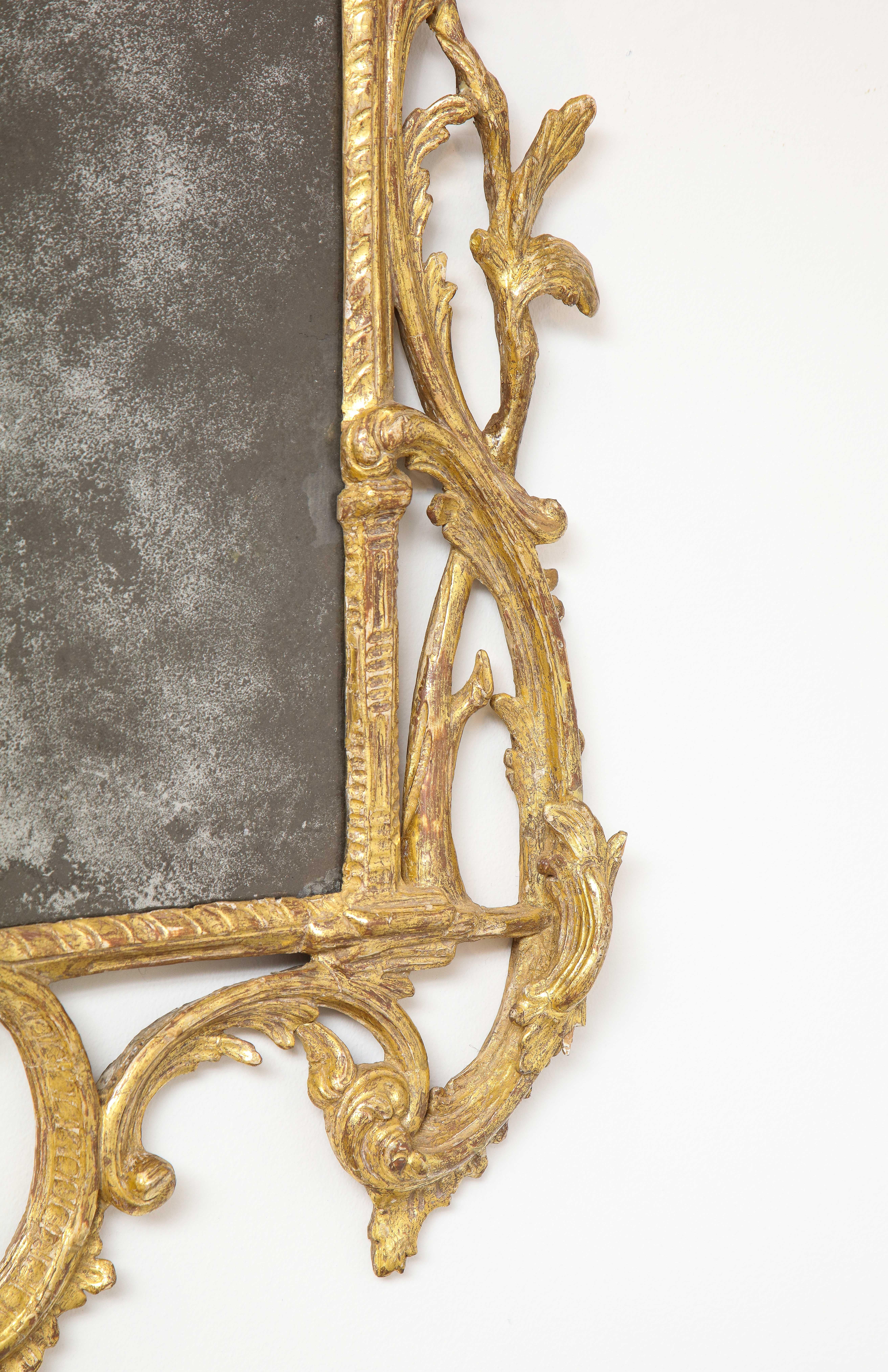 Georgian Rococo Giltwood Mirror For Sale 1