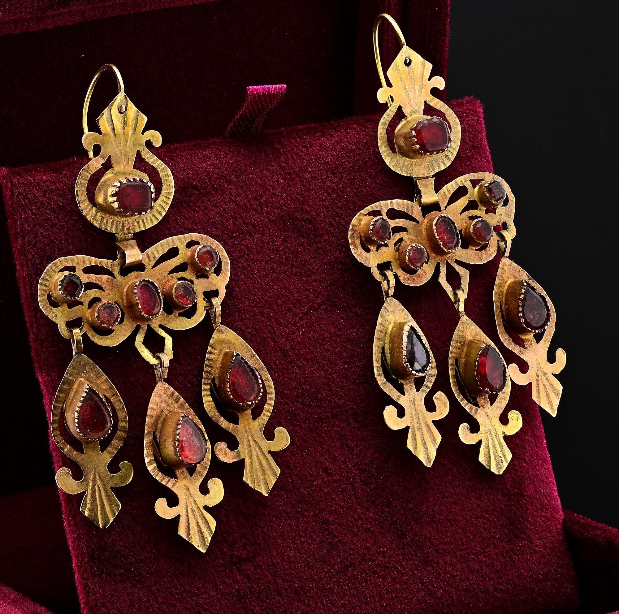 Georgian Rococo Red Paste Stone 9 KT Gold Bow Earrings For Sale 1