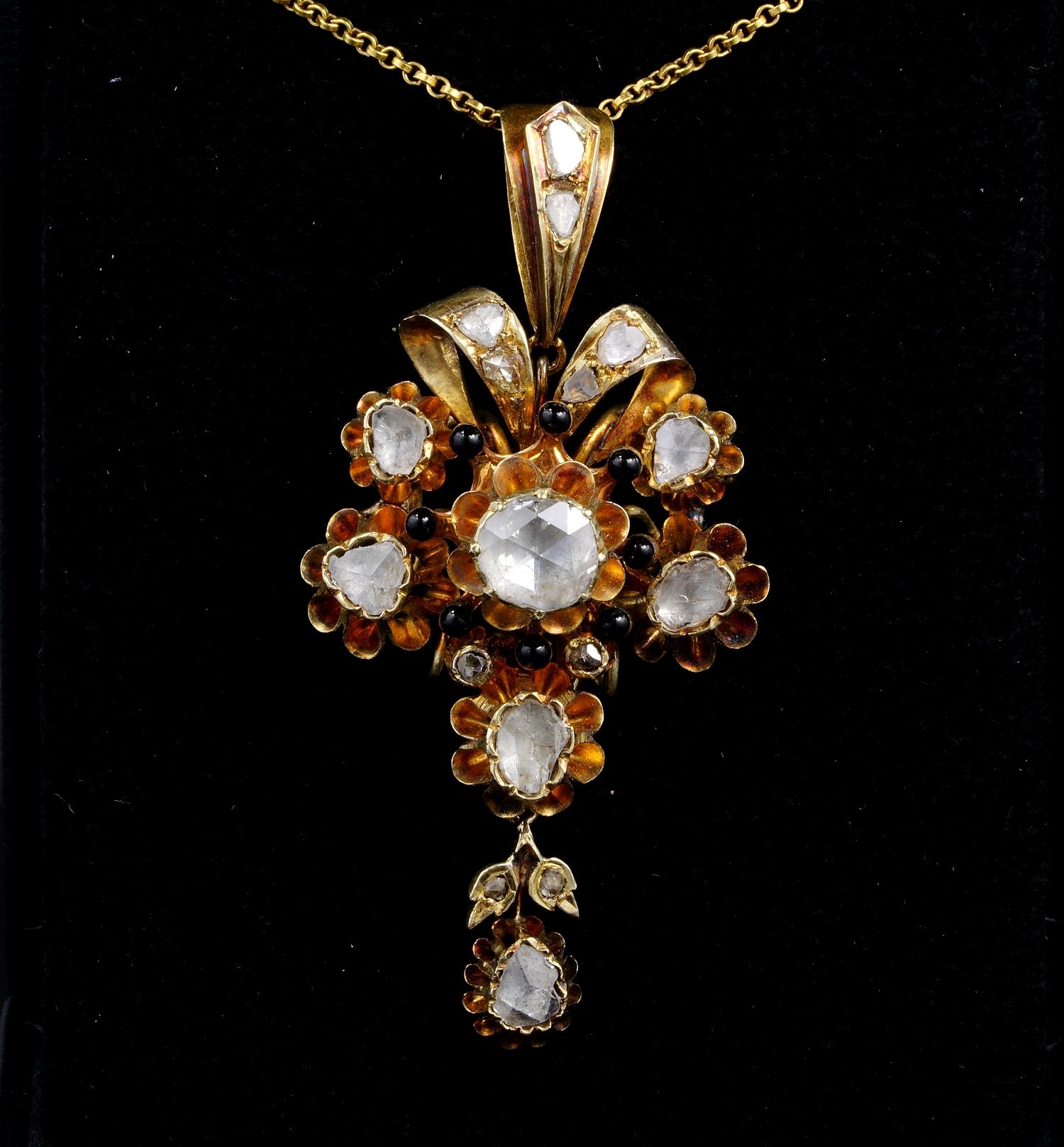 Amazing Georgian era large flower shaped Diamond pendant, can be used bypassing it through a black velvet or silk ribbon, or as pendant by its dedicated bail, which can completely separate from it
Breath taking workmanship of the 18th century boasts
