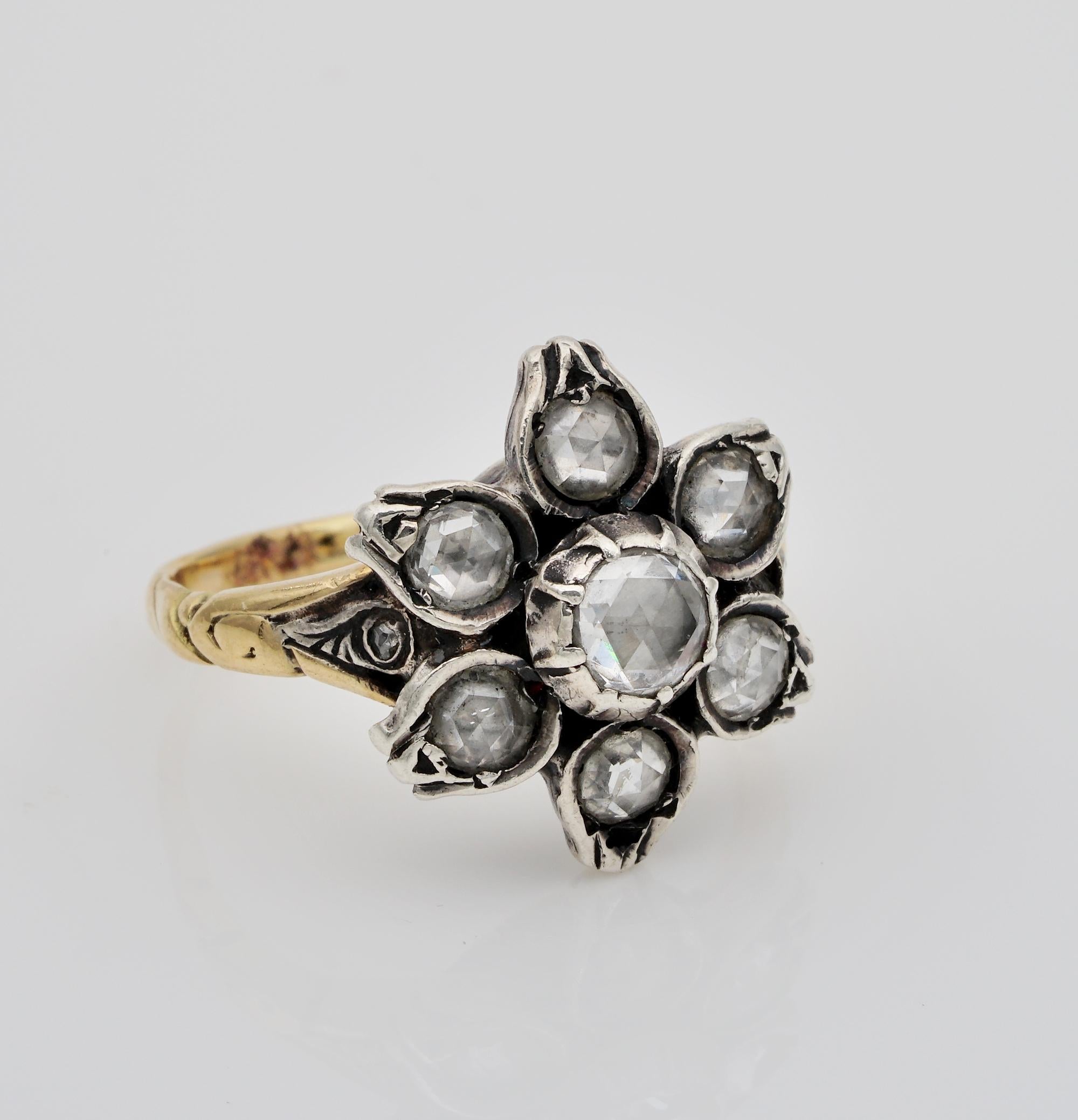 Georgian  Style Rose Cut Diamond Flower Ring 18 KT/Silver In Good Condition For Sale In Napoli, IT