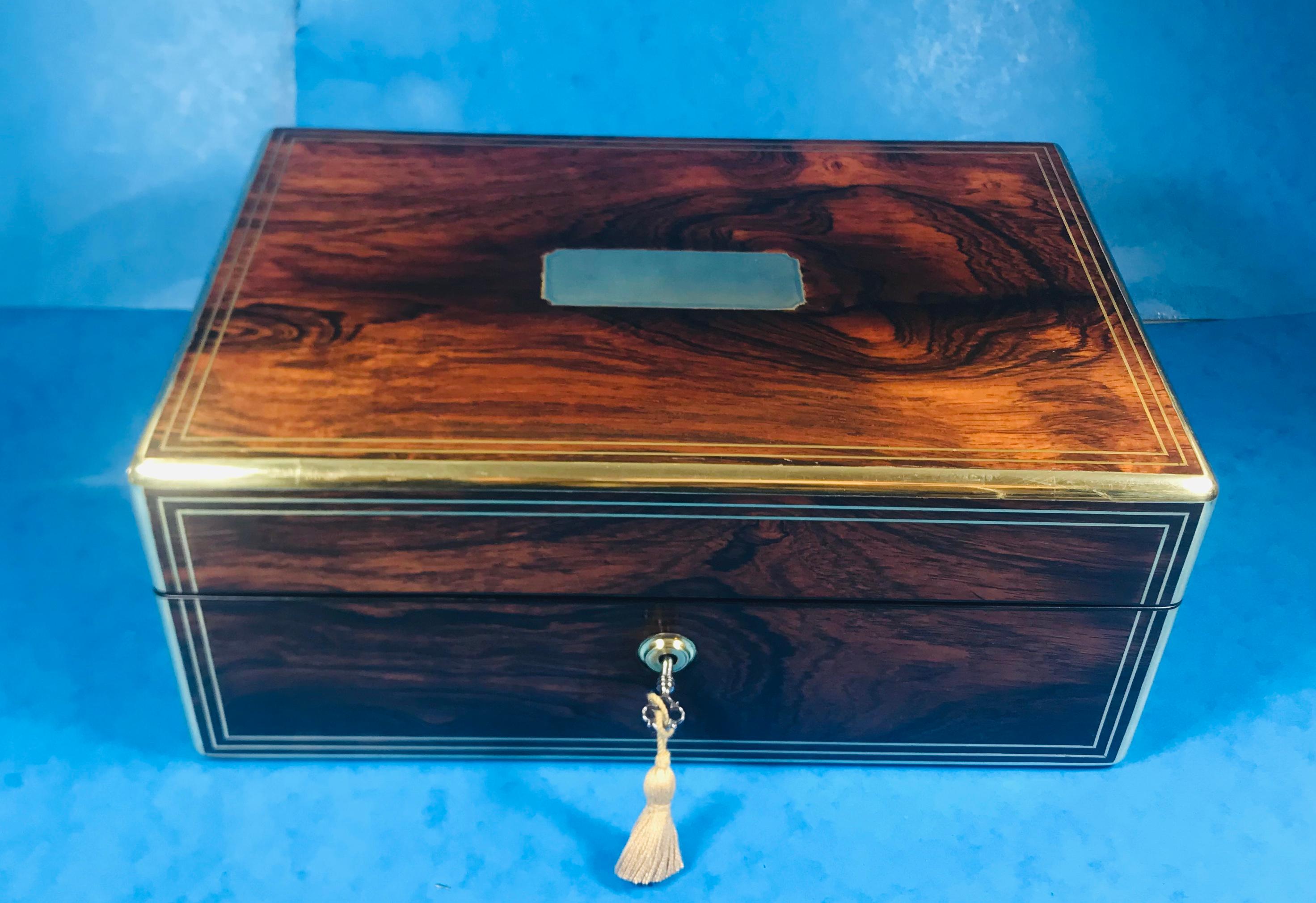 Georgian Rosewood Jewellery Box In Good Condition For Sale In Windsor, Berkshire