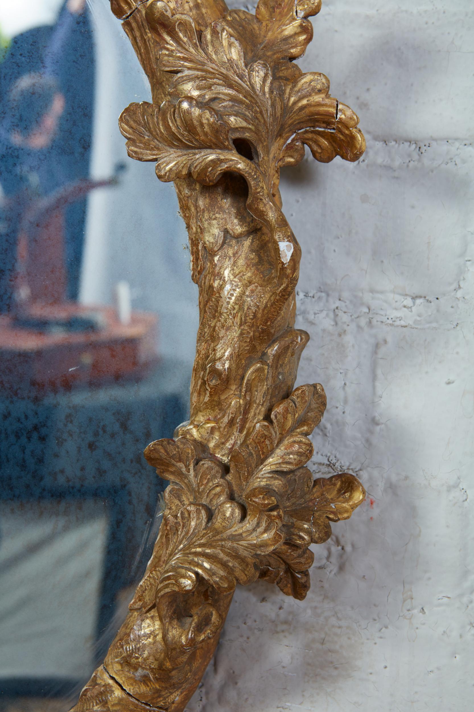Georgianischer runder Spiegel aus vergoldetem Holz (George III.) im Angebot