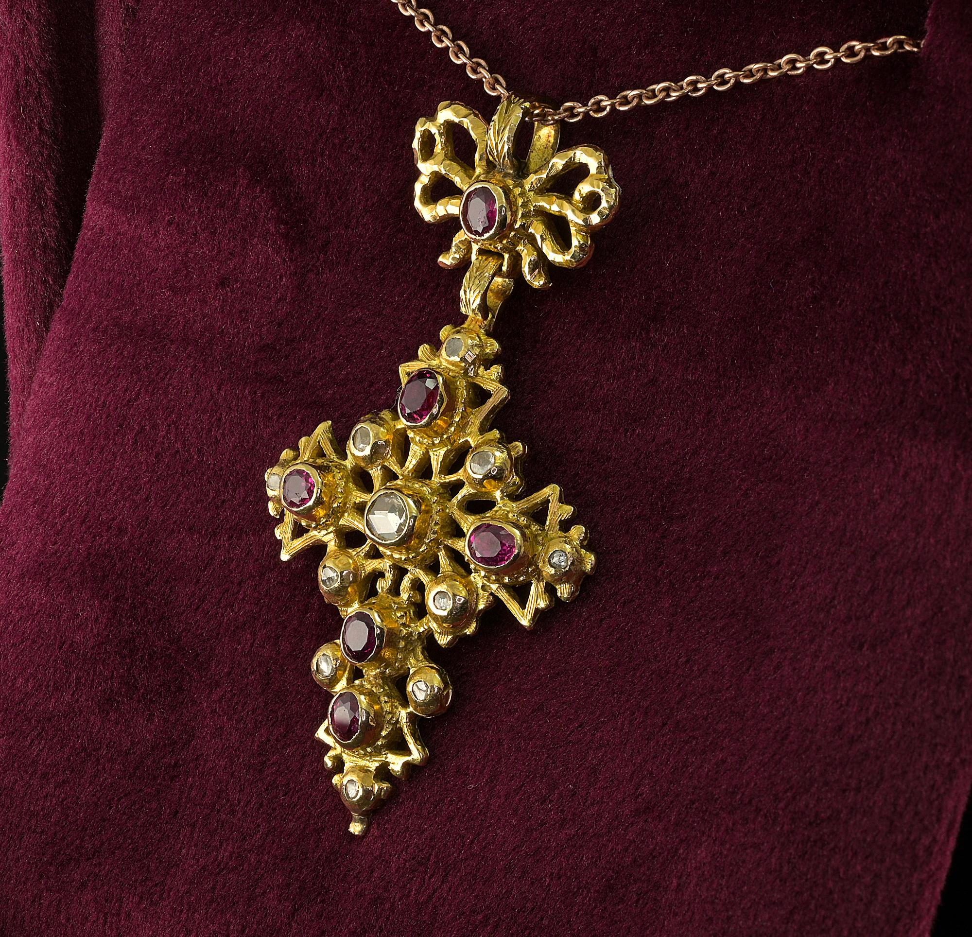 Croix géorgienne en rubis et diamants 22 carats  Pendentif 1770 ca Bon état - En vente à Napoli, IT