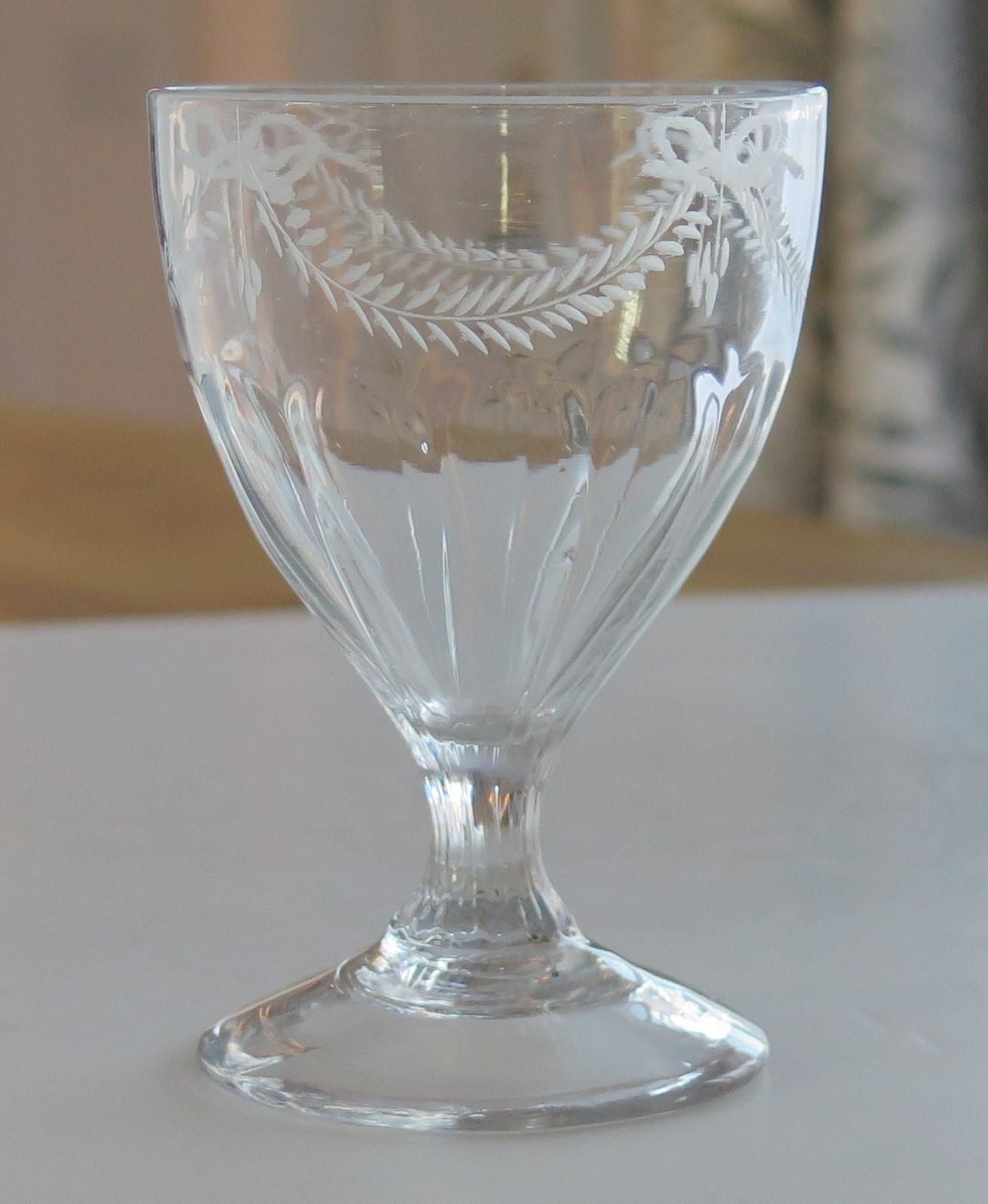 Vaso georgiano para beber Rummer Vidrio de plomo soplado a mano grabado, inglés, ca. 1800 siglo XIX en venta