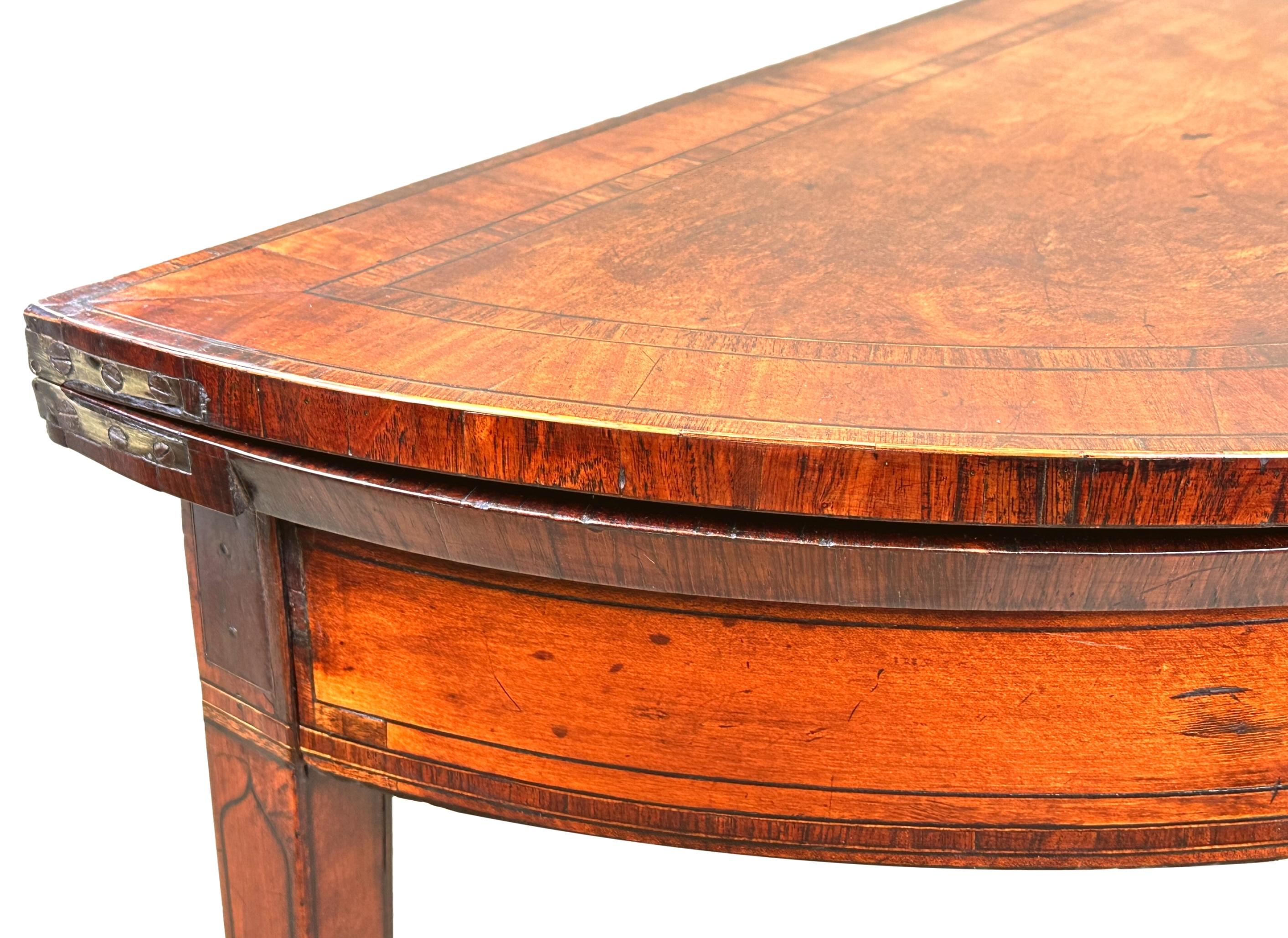 Georgian Satinwood Demi Lune Tea Table In Good Condition For Sale In Bedfordshire, GB