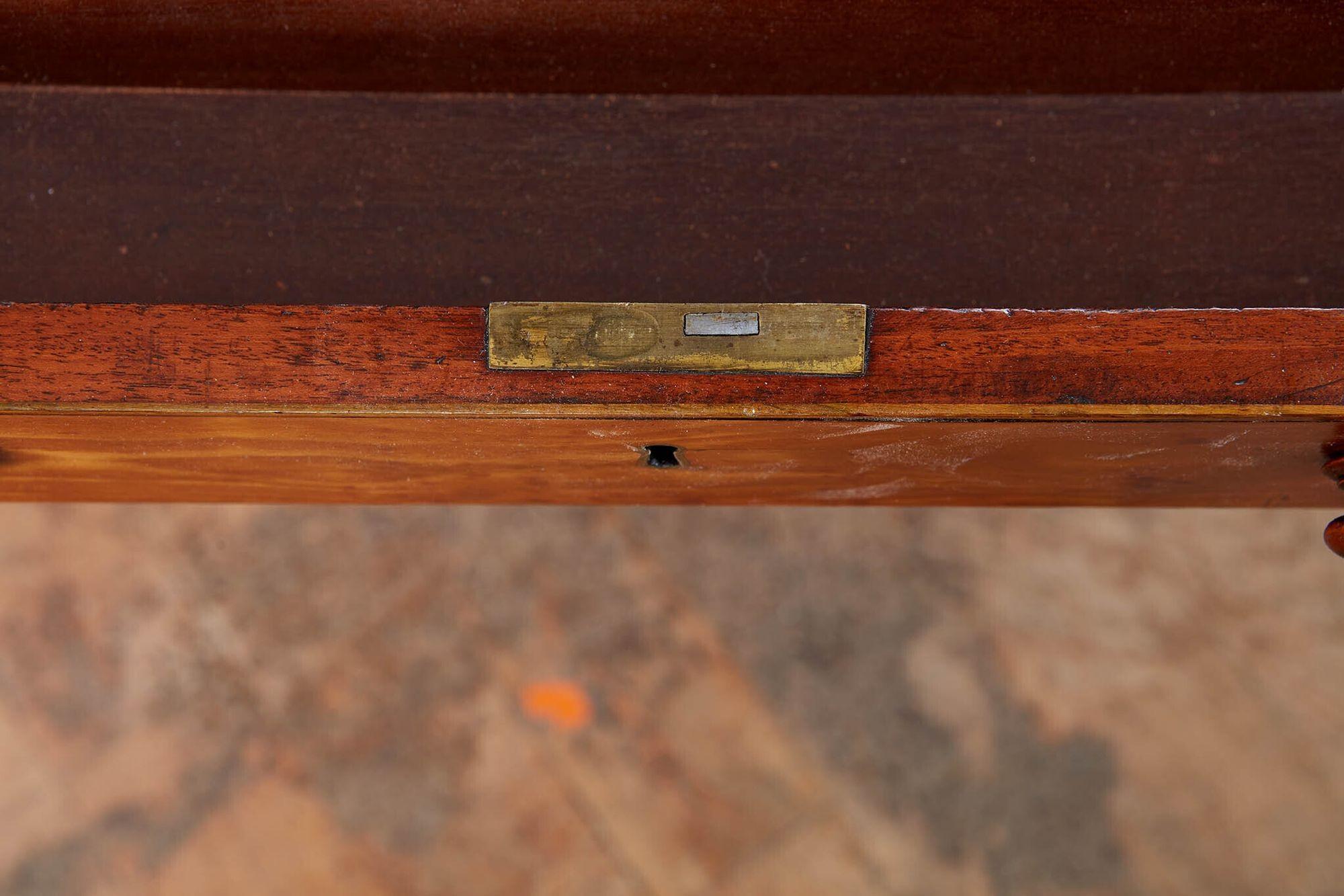 Tavolo Pembroke georgiano in legno satinato in vendita 1