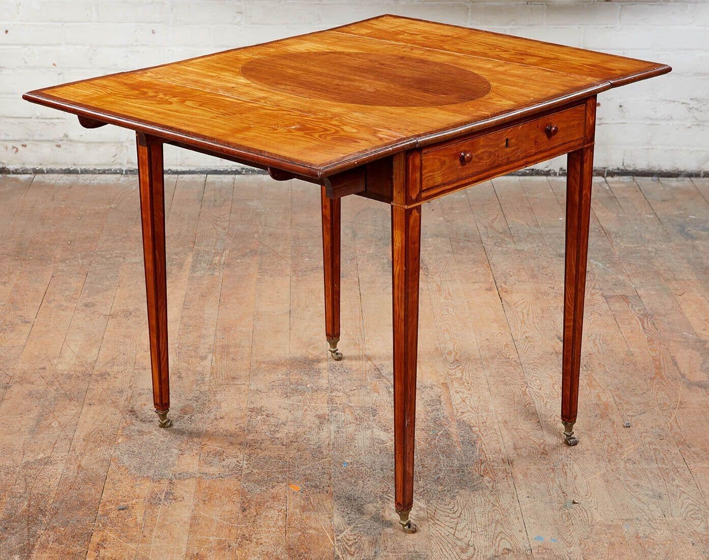 Georgian Satinwood Pembroke Table In Good Condition For Sale In Greenwich, CT