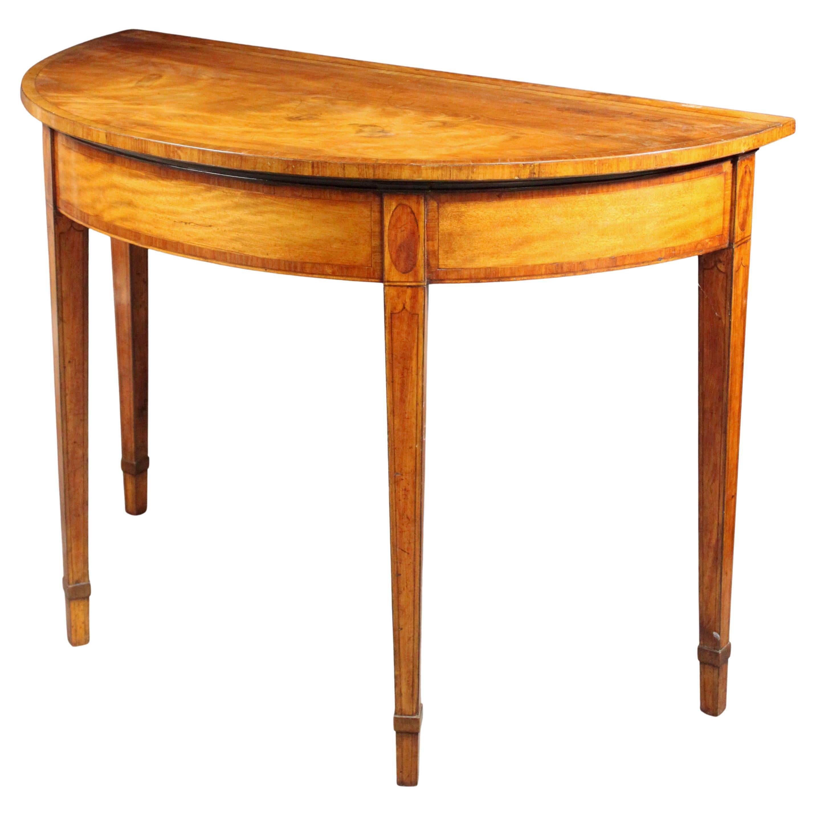 Mesa de muelle georgiana de madera satinada