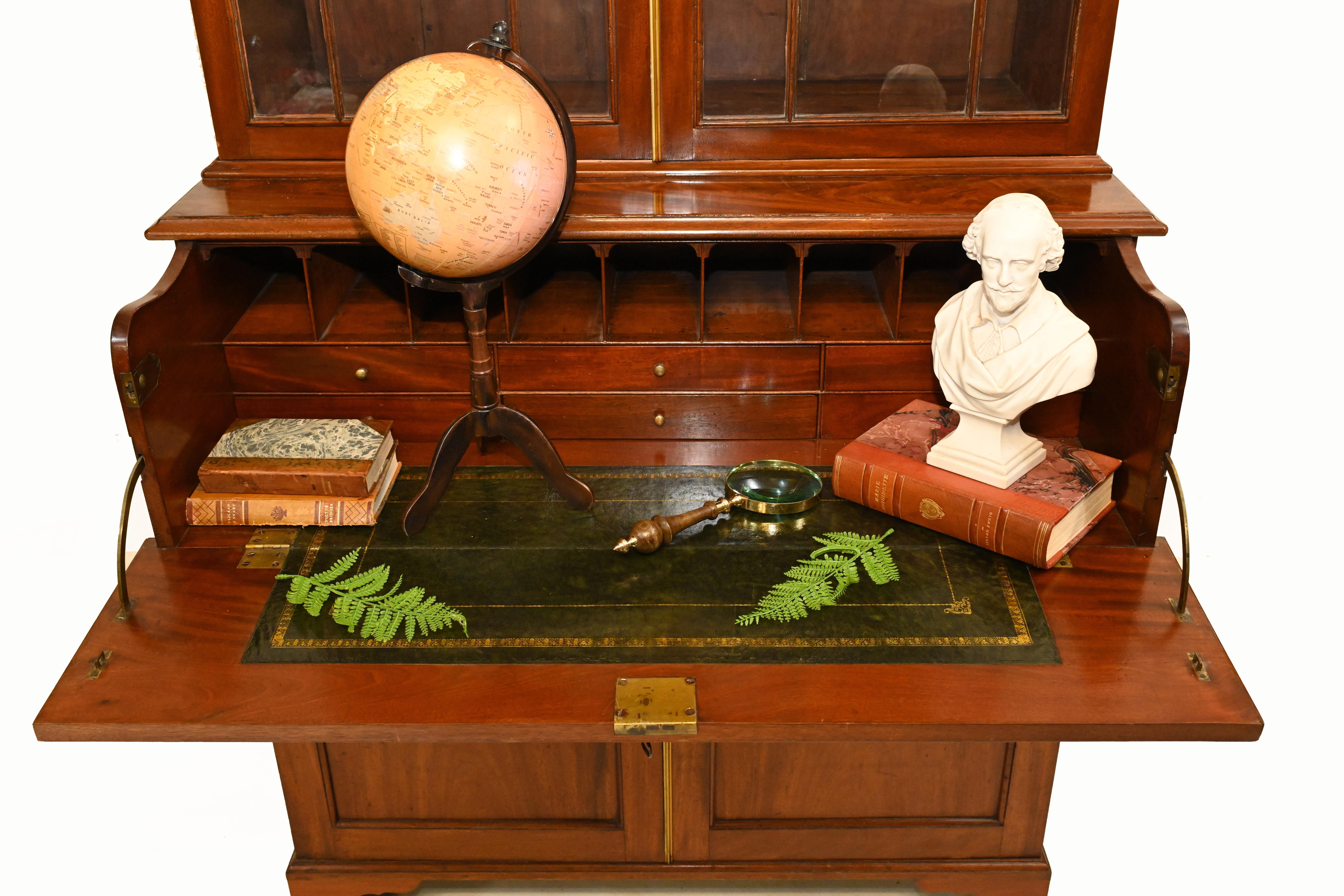 Georgian Secretaire Bookcase Desk Mahogany 1800 For Sale 4