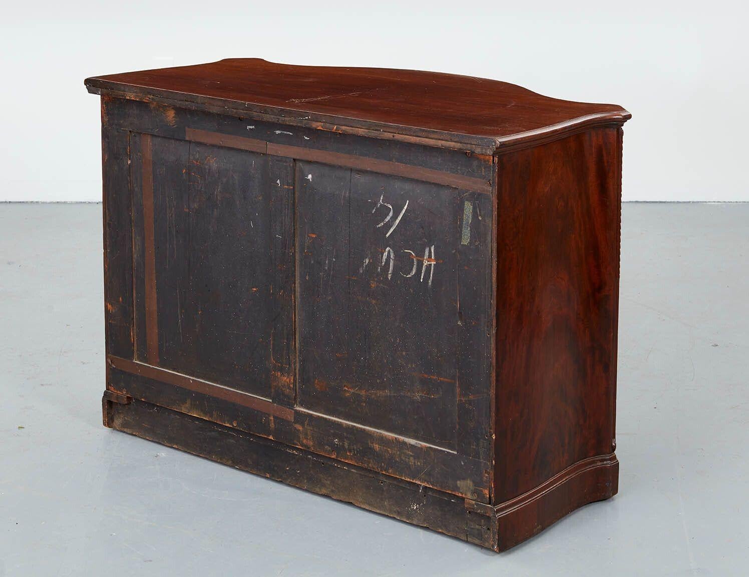 Late 18th Century Georgian Serpentine Cabinet For Sale