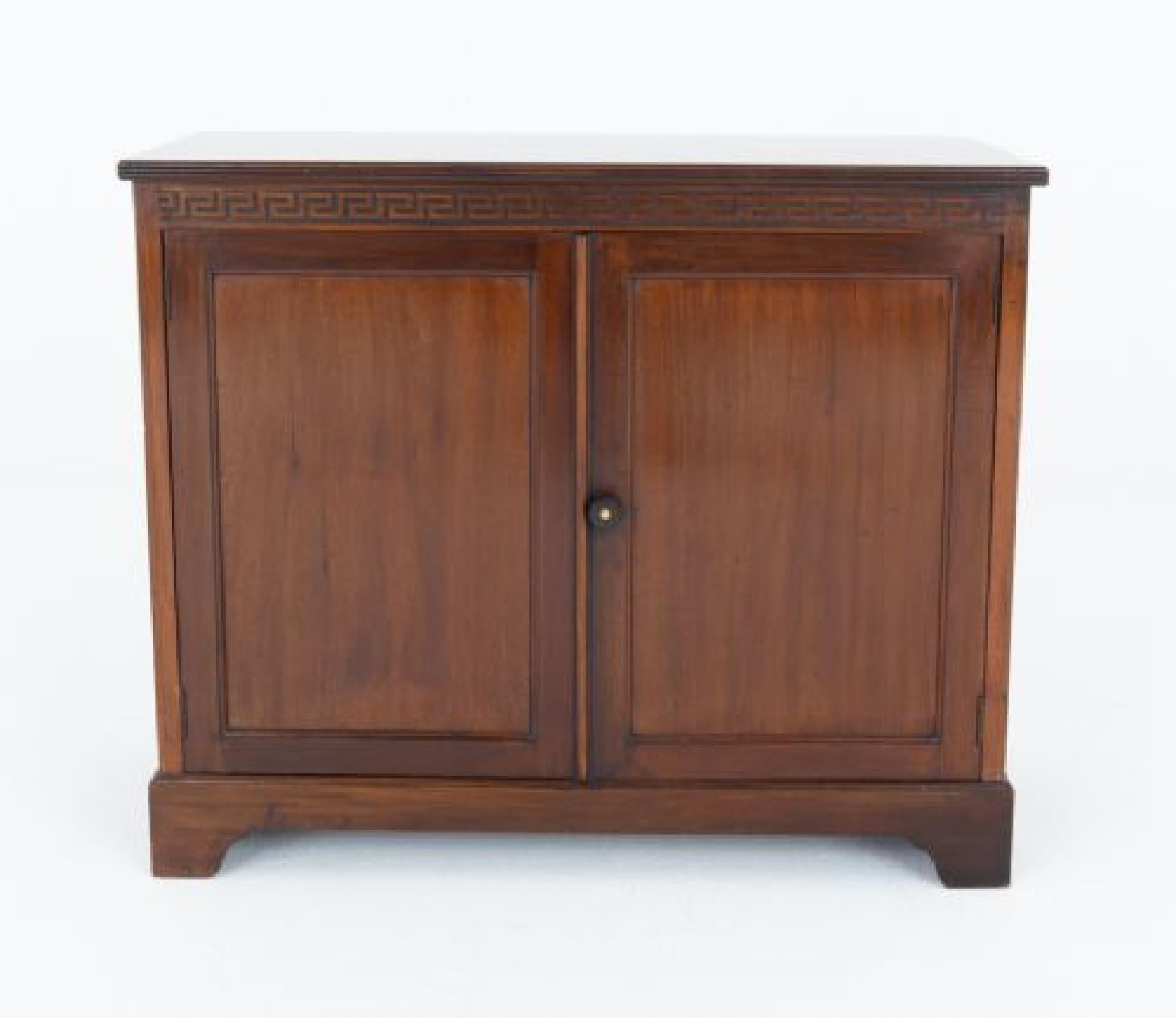 Georgian Side Cabinet Mahagoni Truhe Revive im Angebot 1
