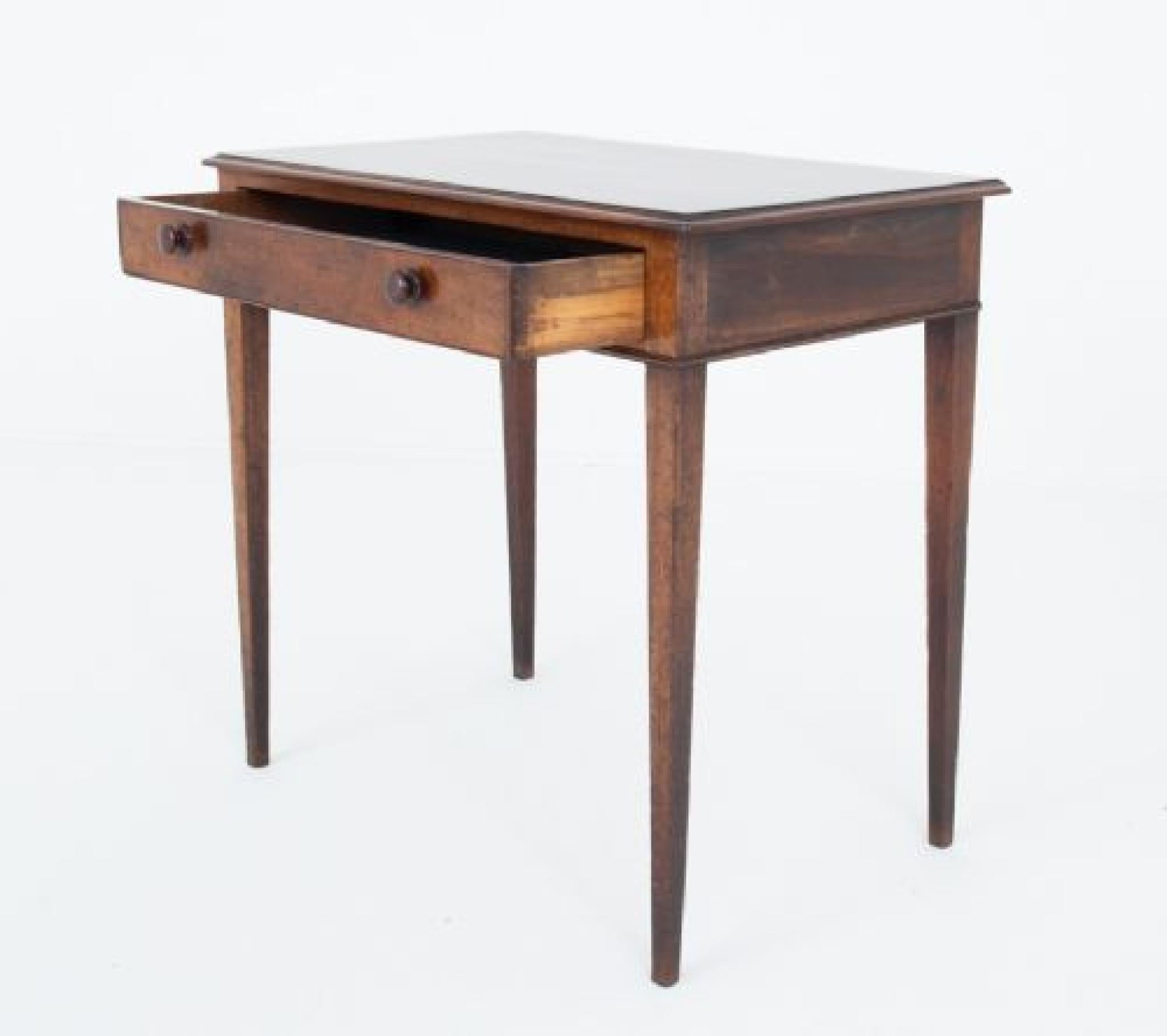 Georgiano Tavolino georgiano in mogano periodo antico 1800 in vendita