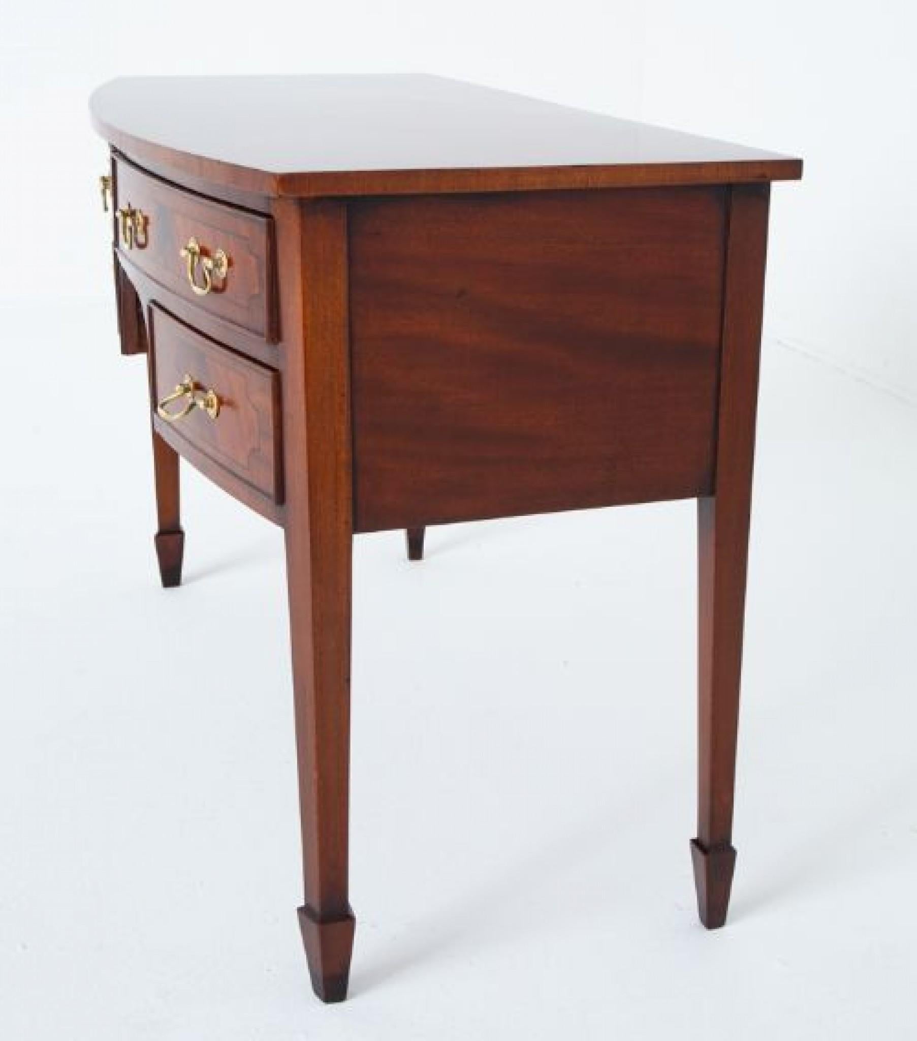 XIX secolo Credenza georgiana Server Revival in mogano in vendita