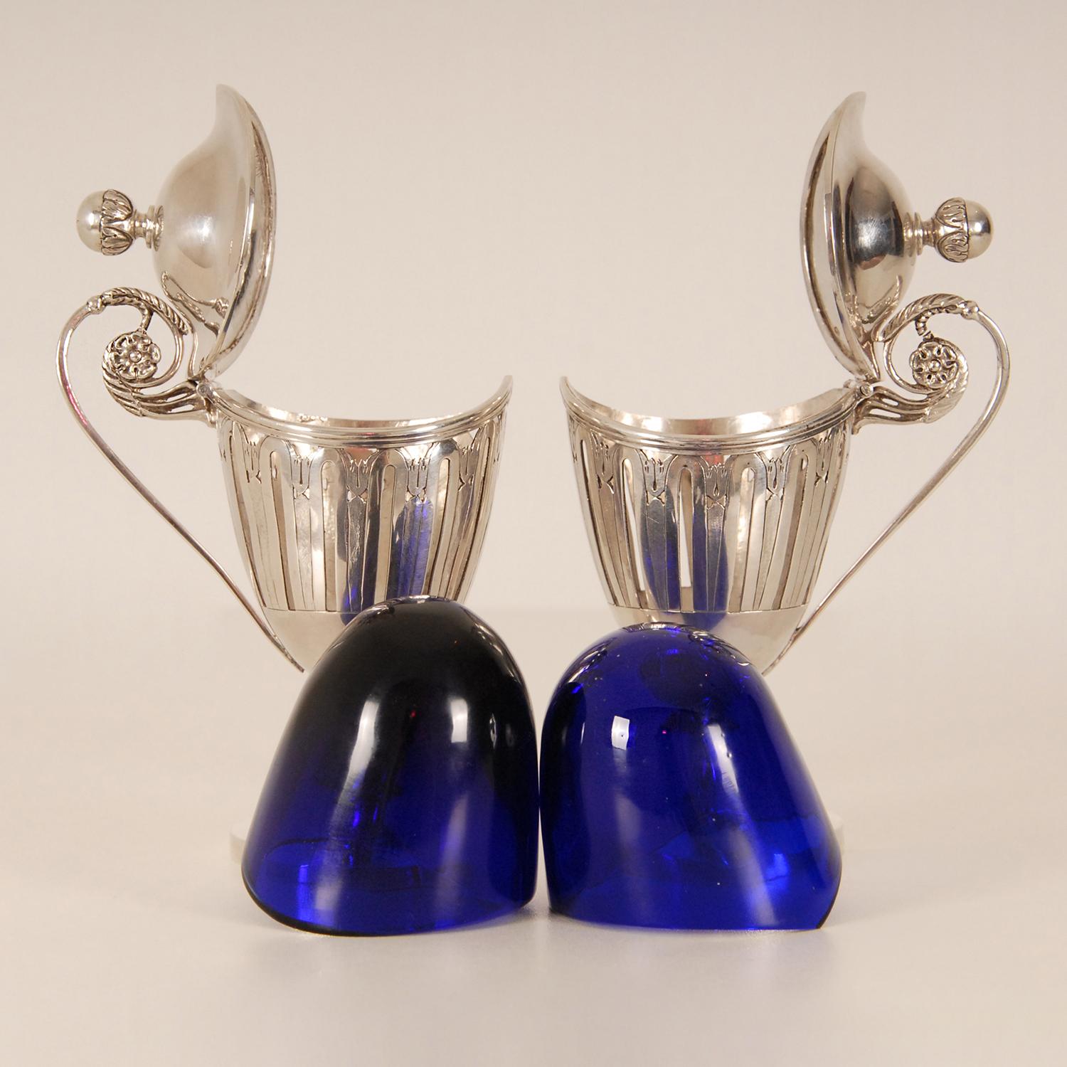 Georgian Silver Mustard Pots Blue Glass Liners 1st Empire Tableware a pair For Sale 2