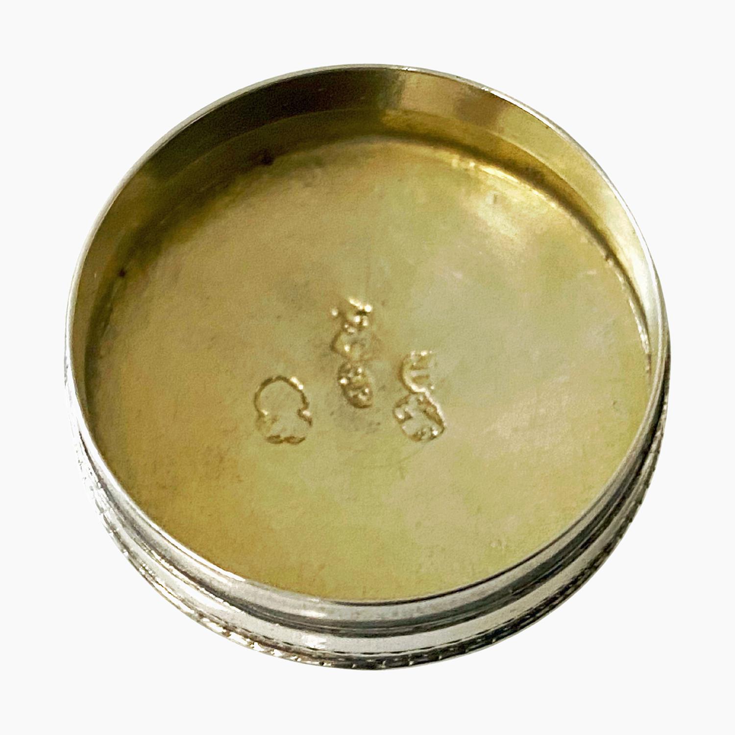 Sterling Silver Georgian Silver patch or pill Box Birmingham 1803 Samuel Pemberton For Sale