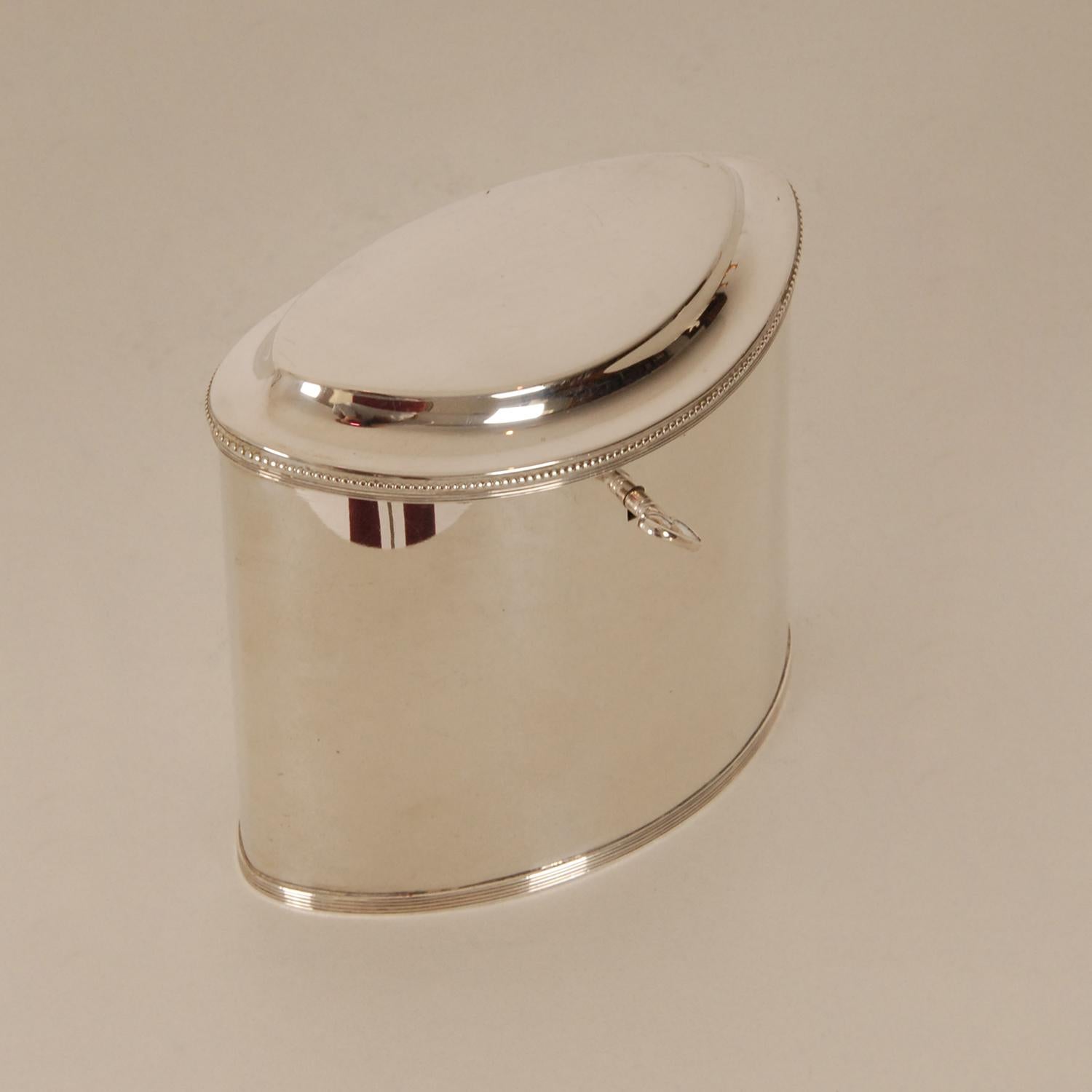 Empire-Teedose aus georgianischem Silber, Empire-Sterlingsilber, Schachtel  (Niederländisch) im Angebot