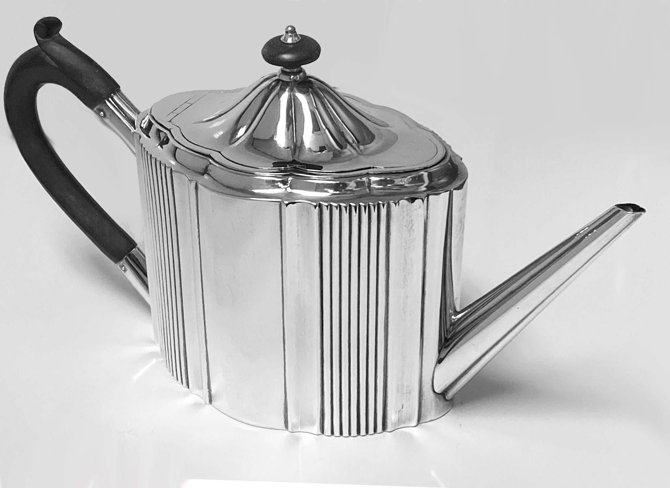 English Georgian Silver Teapot London 1794 Robert Hennell