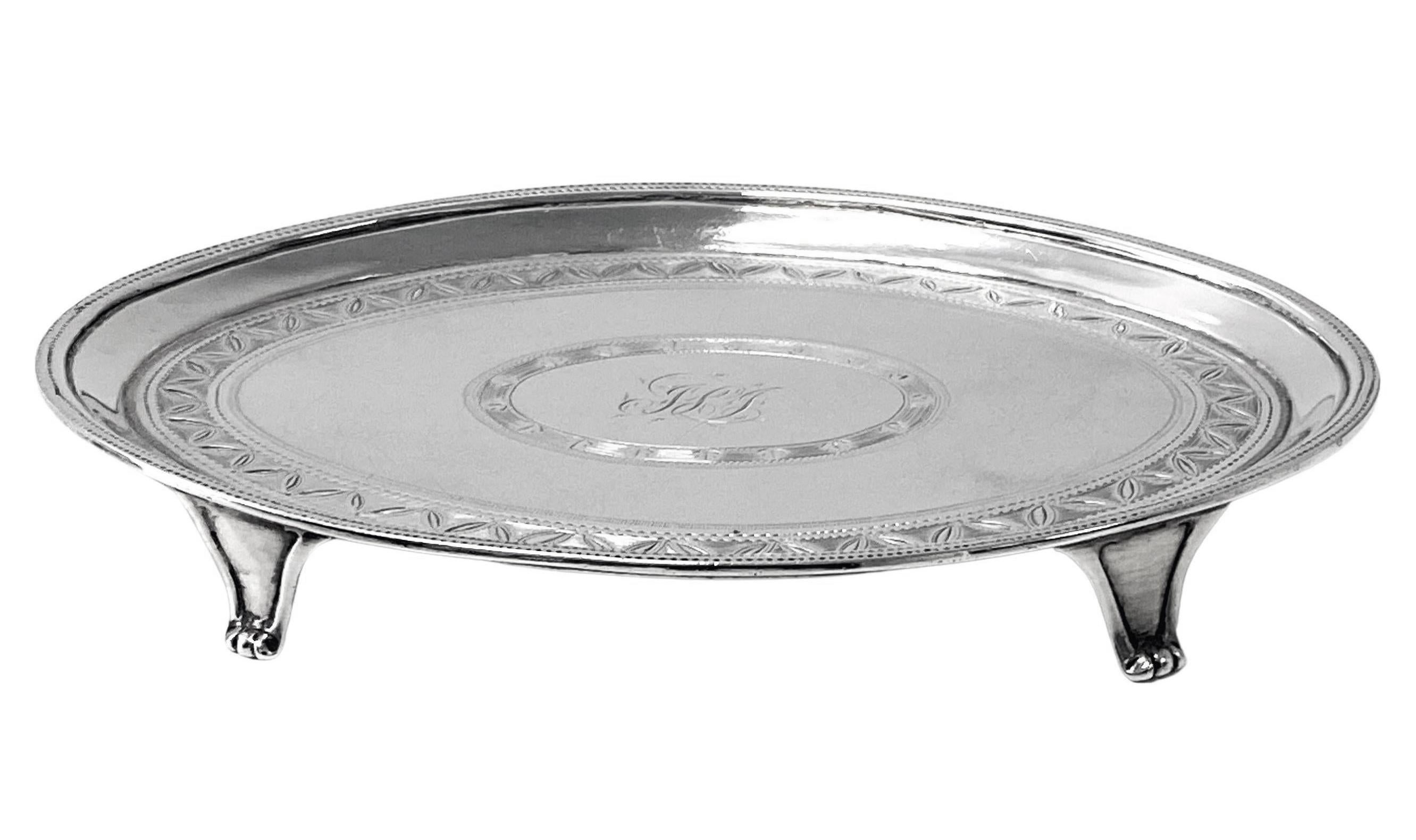 Soporte para tetera o bandeja para cartas de plata georgiana Londres 1791 Godbehere y Wigan Inglés en venta