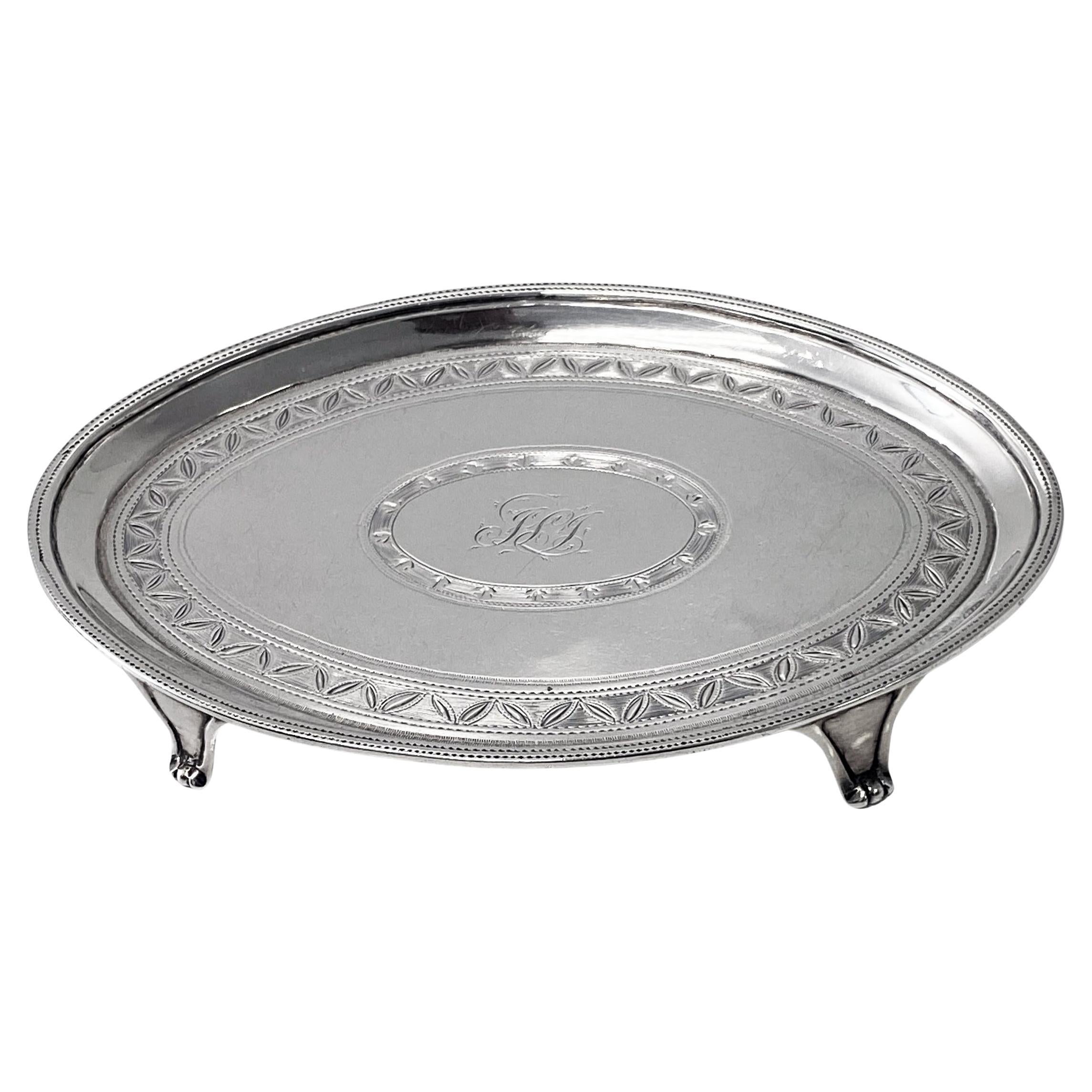 Soporte para tetera o bandeja para cartas de plata georgiana Londres 1791 Godbehere y Wigan