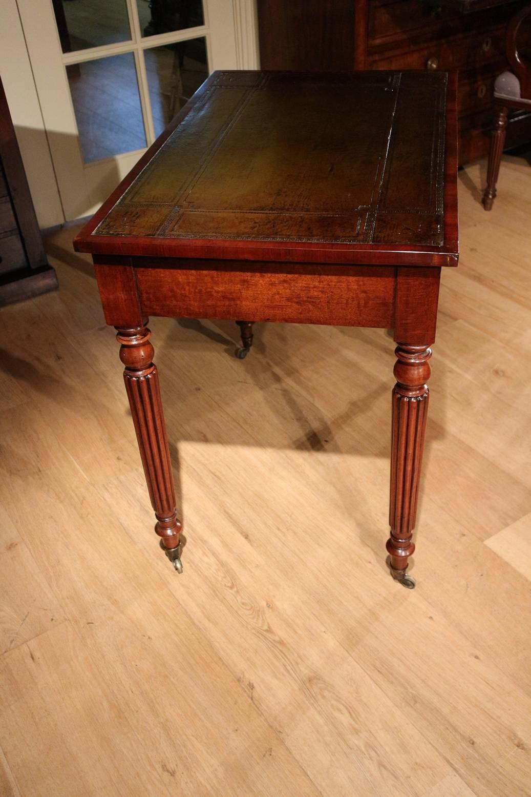 Georgian Small Mahogany Writing Table with Two Drawers 2