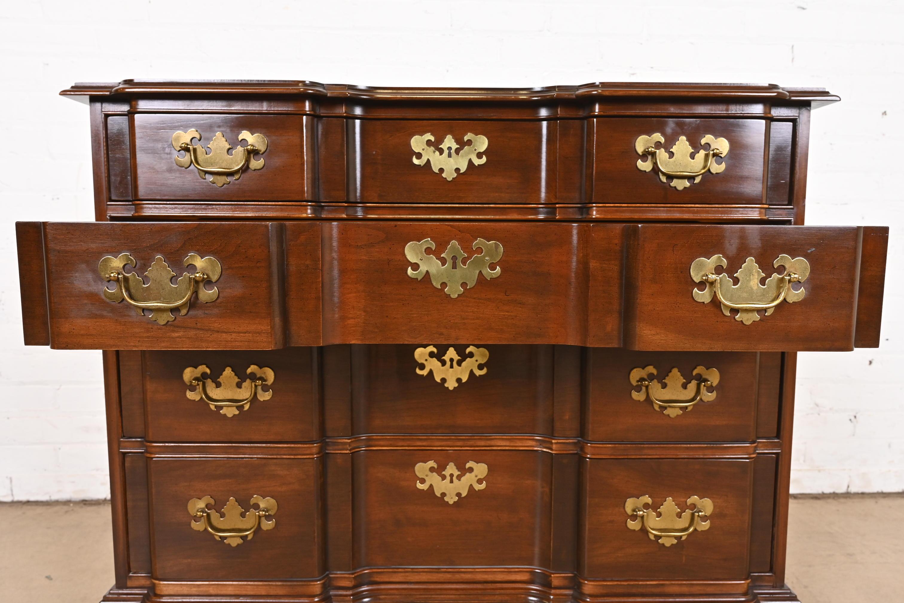 Georgian Solid Cherry Wood Block Front Chest of Drawers For Sale 4