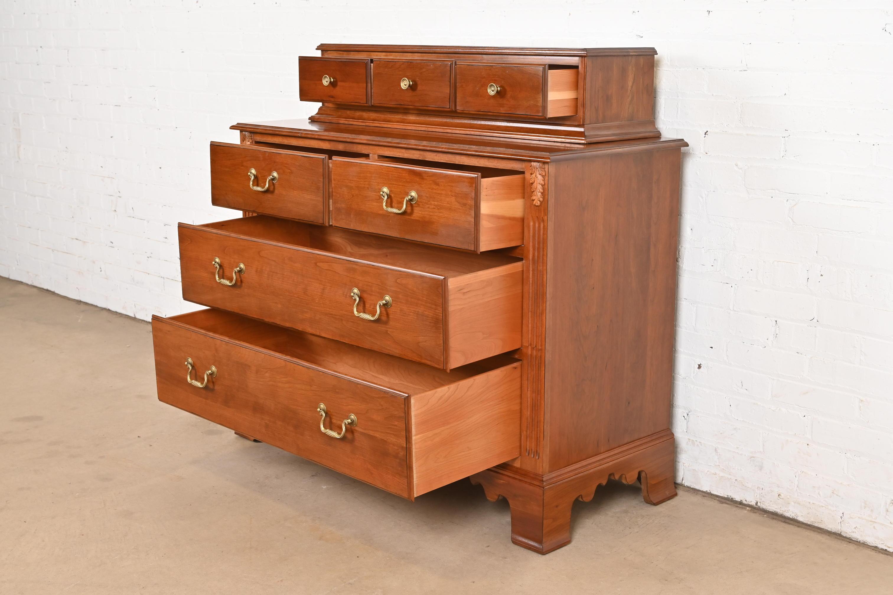 Georgian Solid Cherry Wood Dresser or Chest of Drawers For Sale 1