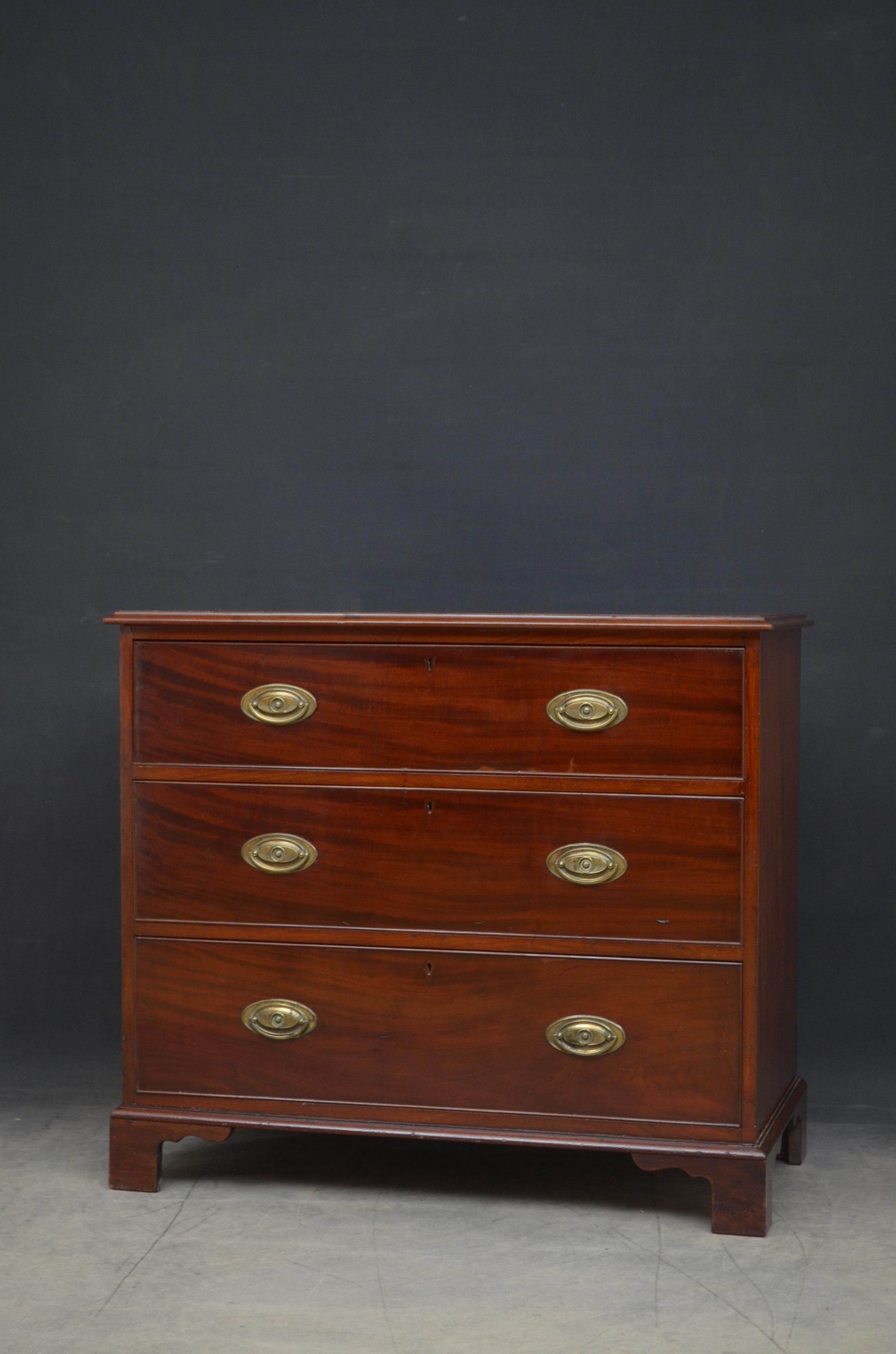 Georgian Solid Mahogany Chest of Drawers 8
