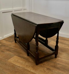 Georgian Solid Oak Gate Leg Dining Table  A Good Solid Oak Gate Leg Table