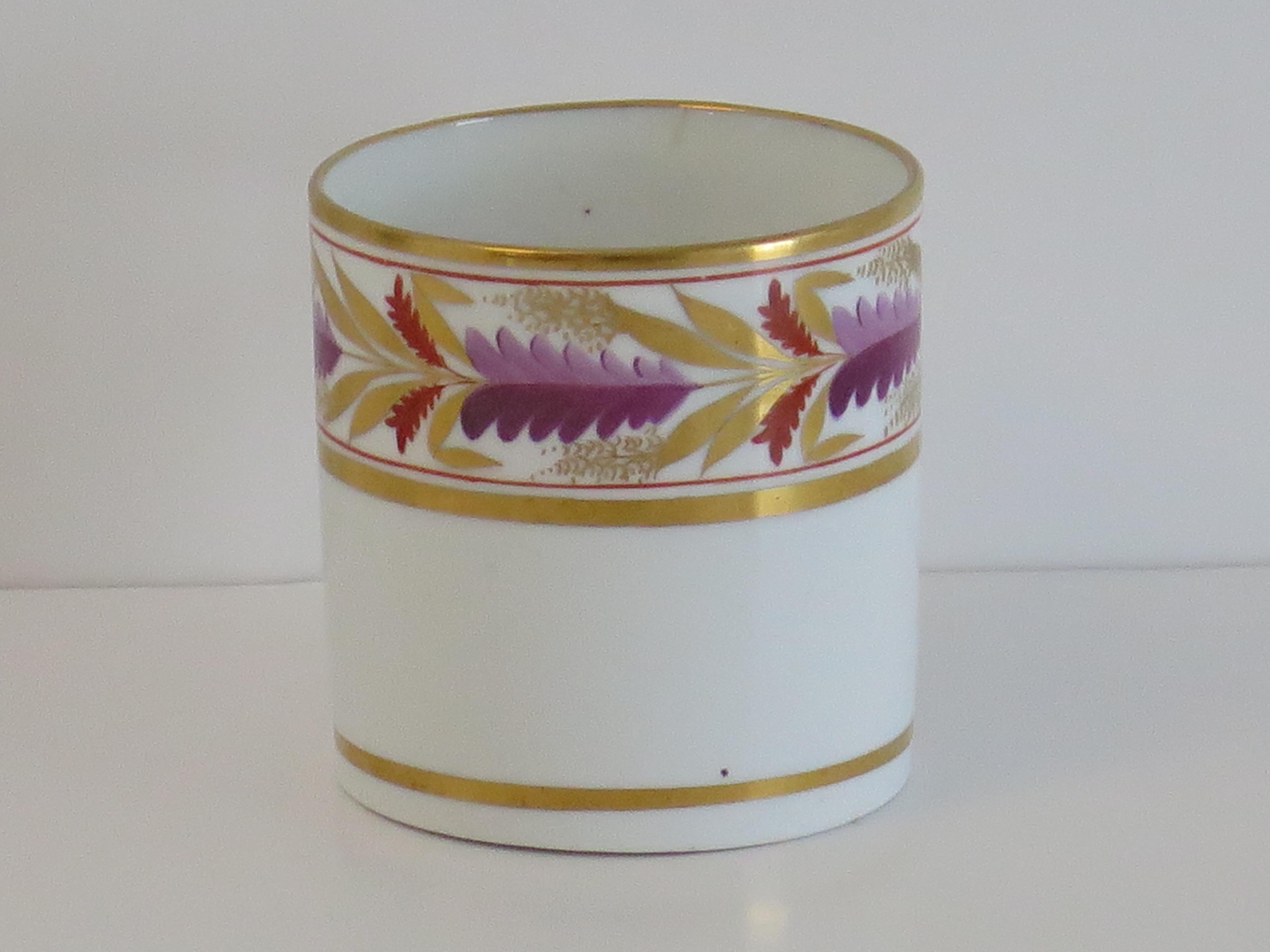 Georgian Spode Coffee Can Porcelain Pattern 1928, circa 1810 In Good Condition For Sale In Lincoln, Lincolnshire