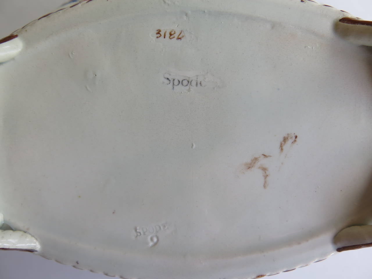 Early Spode Creamware Pierced Chestnut Basket  English circa 1825 For Sale 4