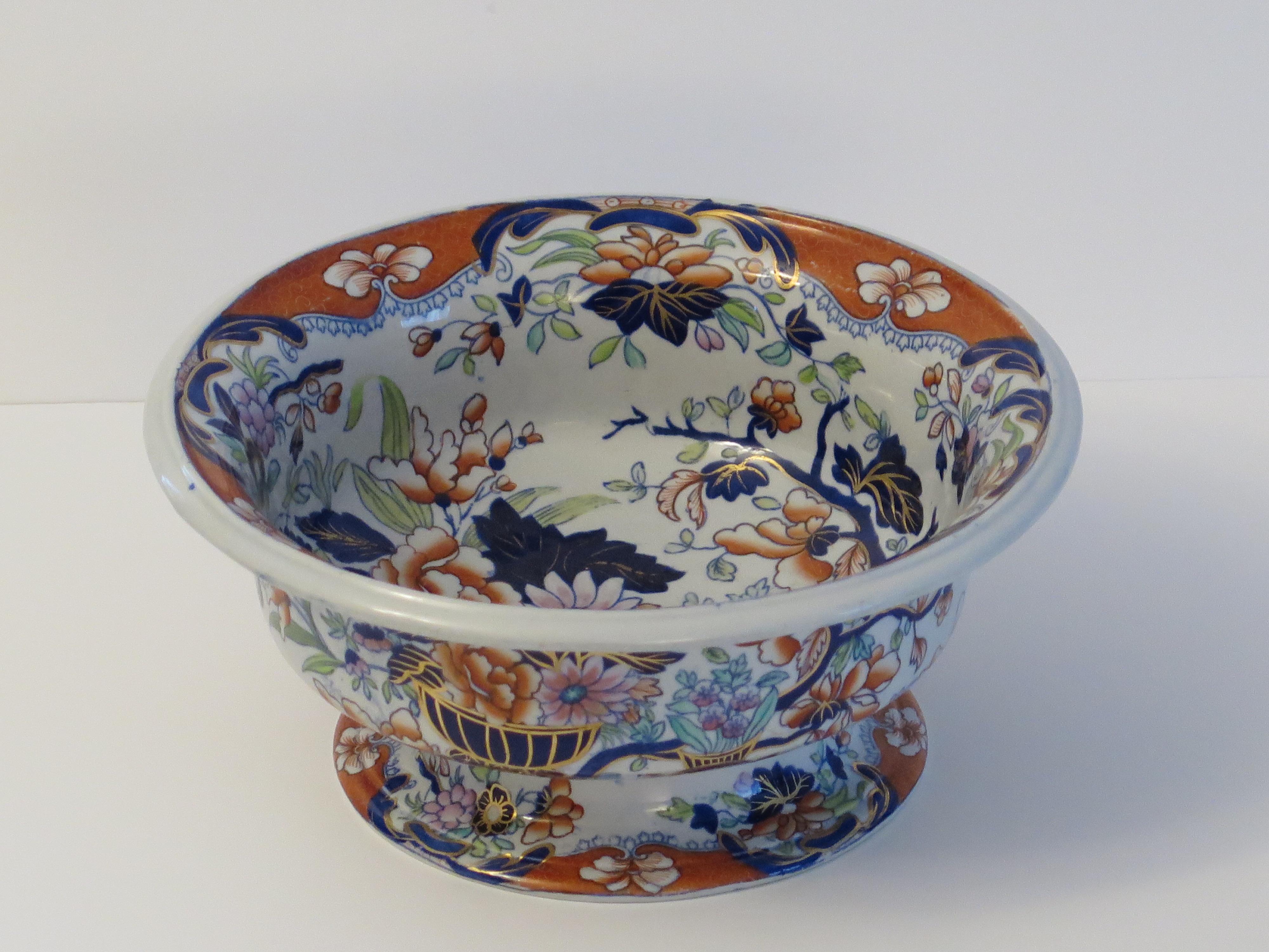 This is a very decorative large bowl, produced by the Spode factory, circa 1820.

The bowl is circular with an everted rim and on a raised pedastal foot.

This is pattern number 3875, the chinoiserie decoration being transfer printed in cobalt