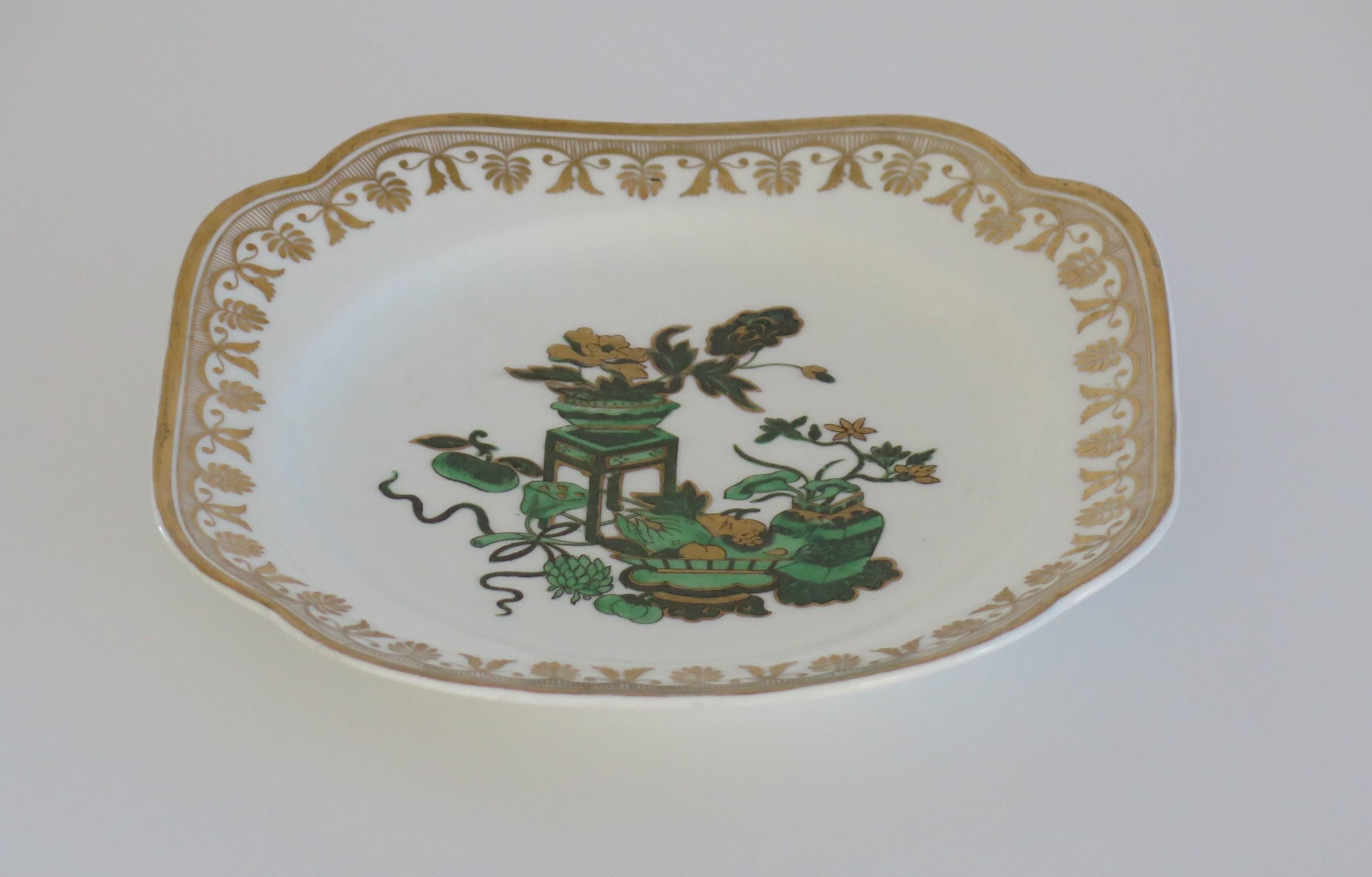 Porcelaine Assiette Spode ou plat géorgien en porcelaine à motif de chinoiserie n° 1867, vers 1820 en vente