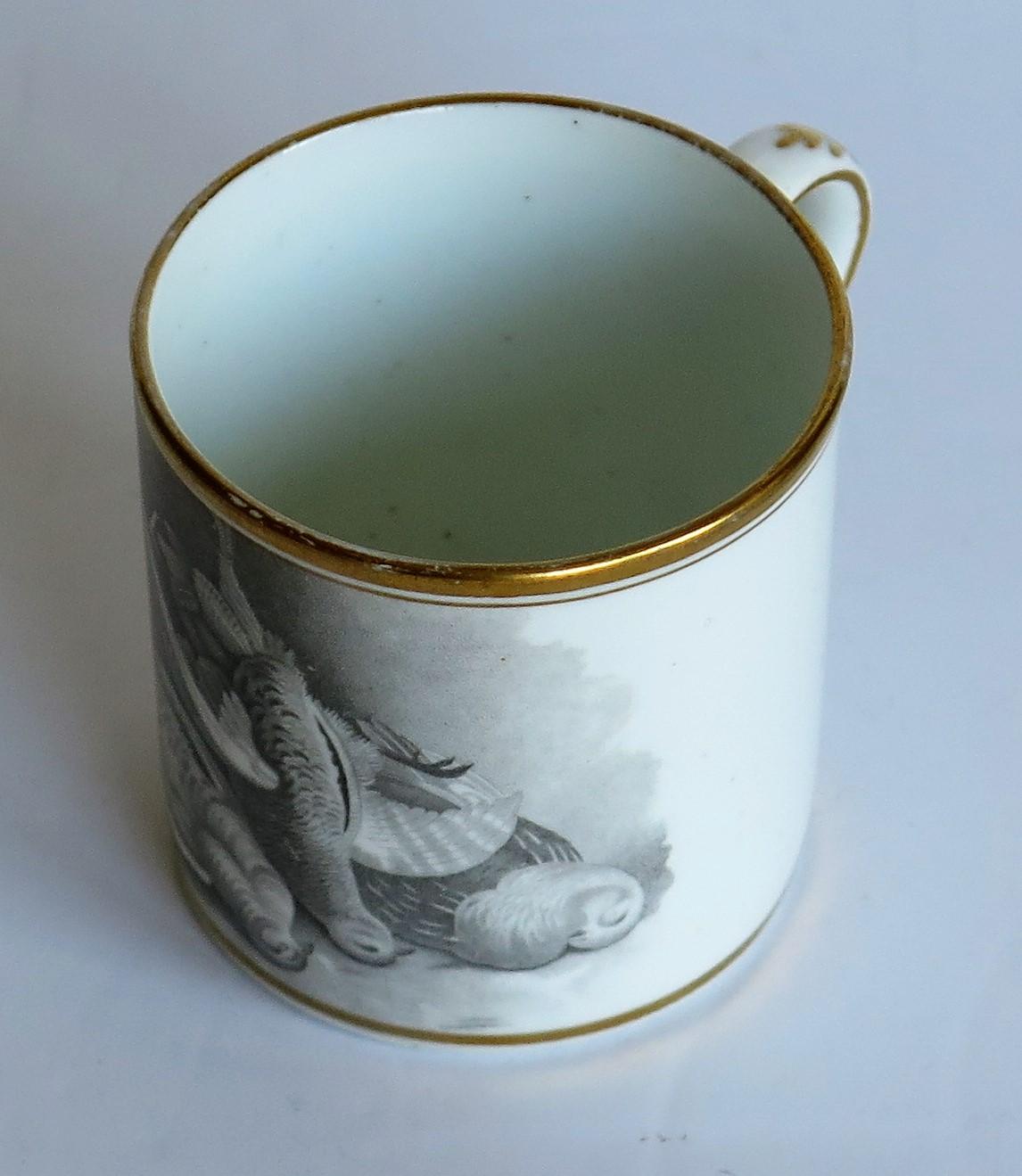 Boîte à café géorgienne en porcelaine de Spode à motif imprimé d'oiseaux de chasse, vers 1810 en vente 2