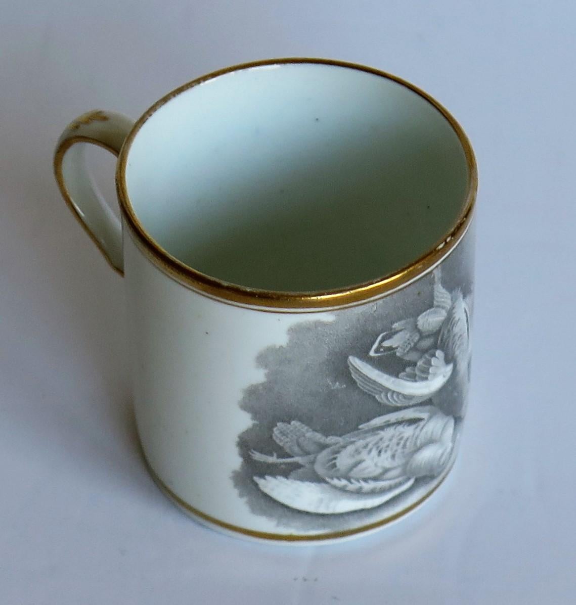 Boîte à café géorgienne en porcelaine de Spode à motif imprimé d'oiseaux de chasse, vers 1810 en vente 3