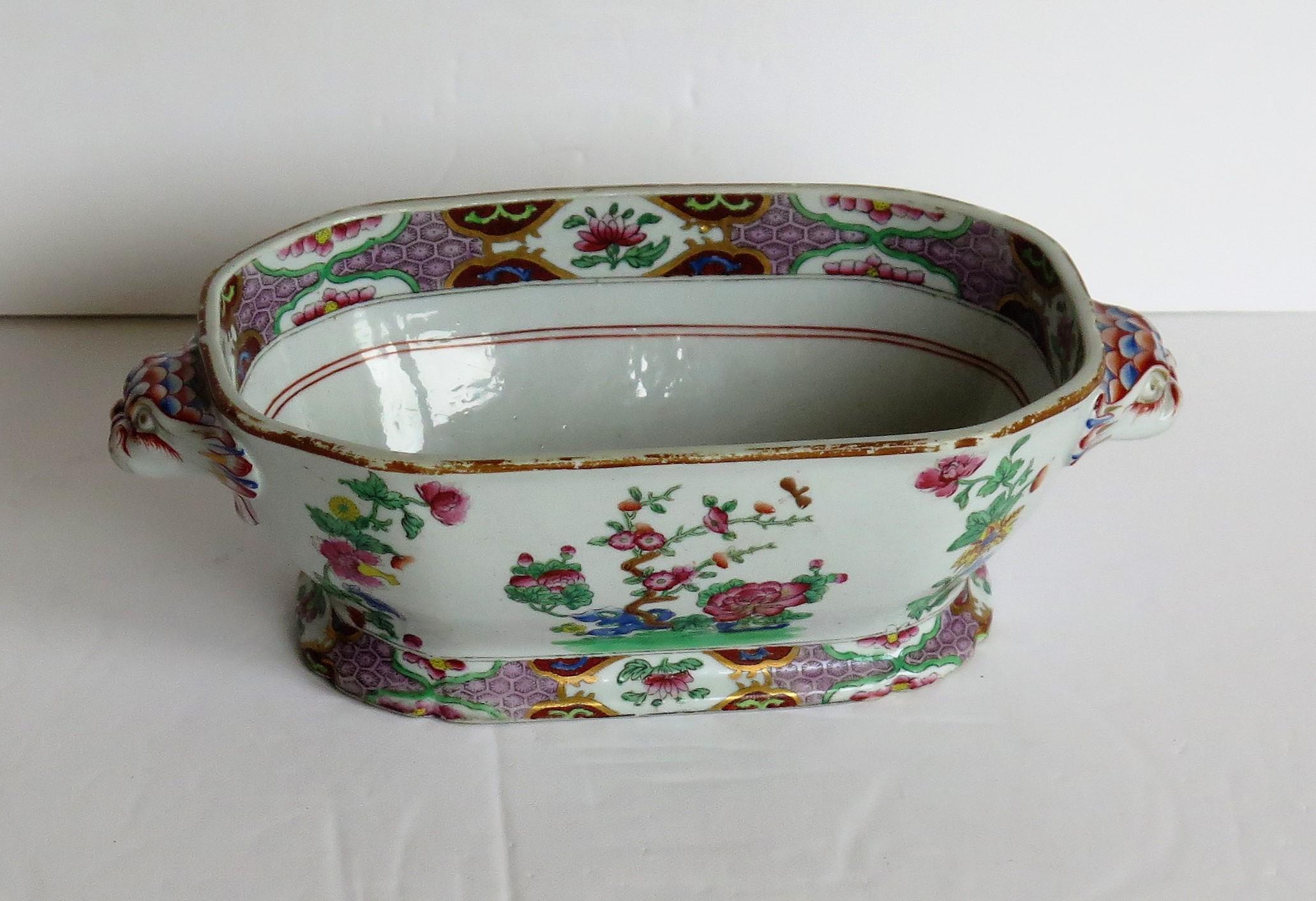 Georgian Spode Sauce Tureen Stone China Hand Painted Pattern 2647, circa 1810 In Good Condition In Lincoln, Lincolnshire