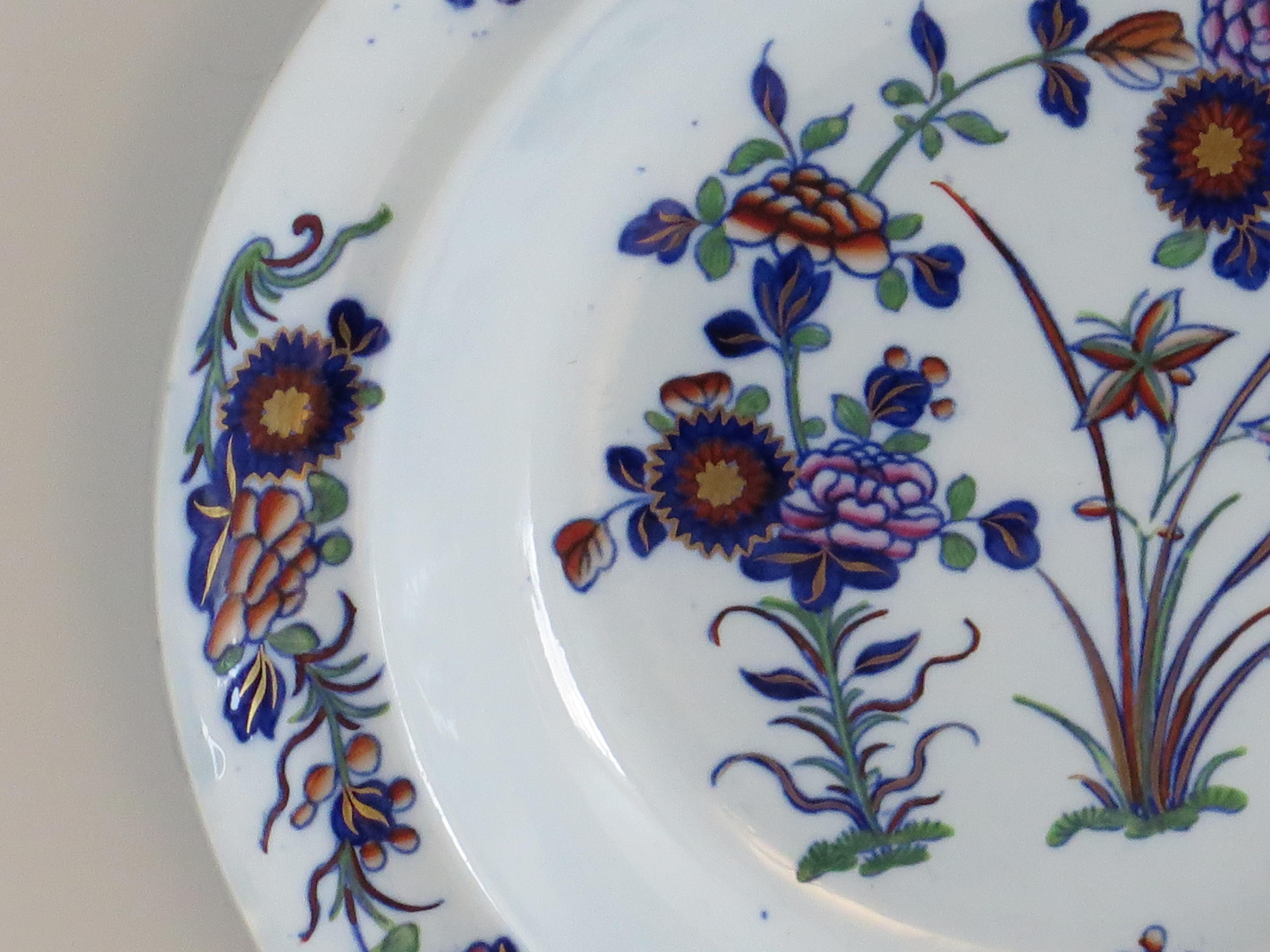 Hand-Painted Georgian Spode Soup Bowl or Deep Plate in Chinese Flowers Pattern, circa 1820 For Sale