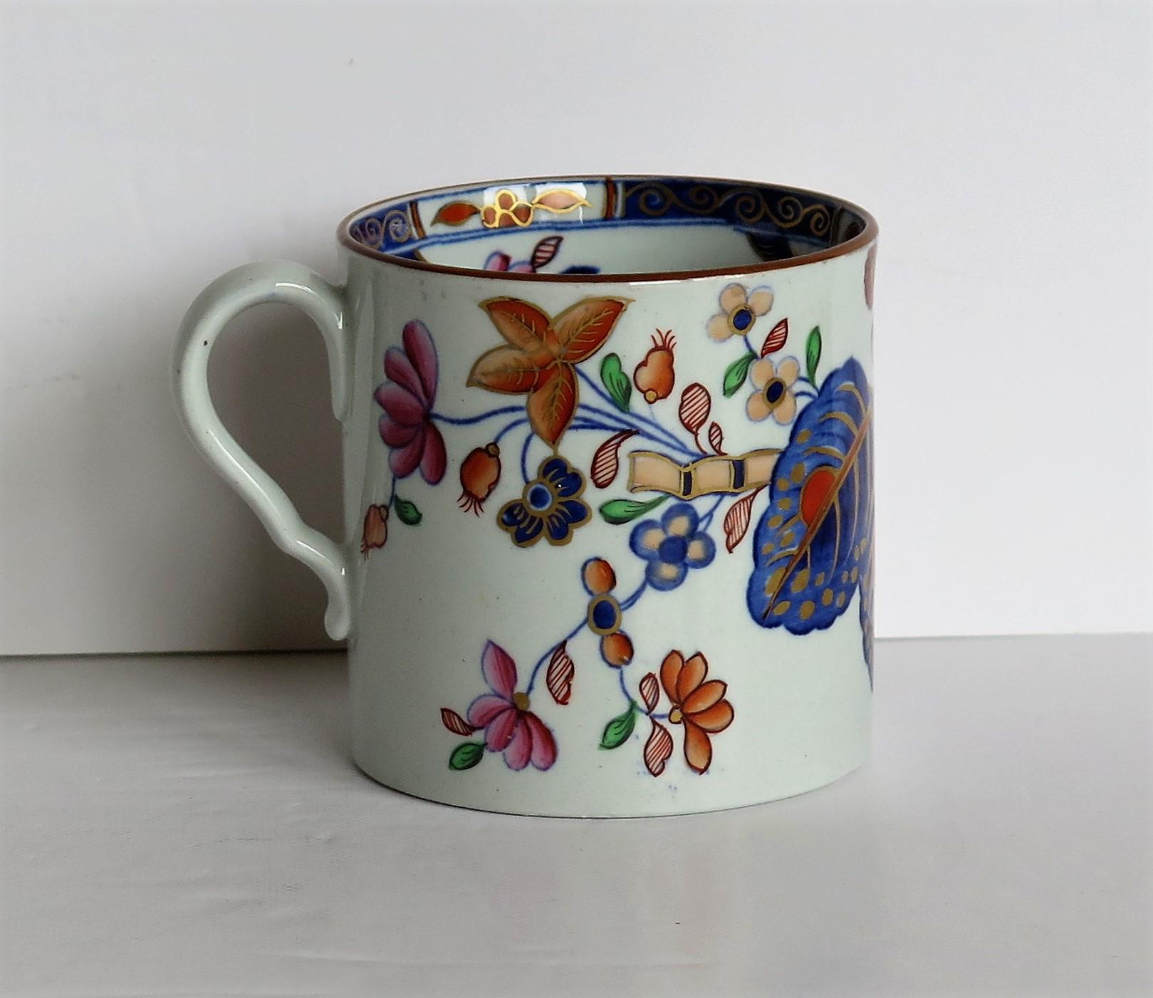 Georgian Spode Stone China Coffee Can Tobacco Leaf Pattern No. 2061, circa 1820 In Good Condition In Lincoln, Lincolnshire