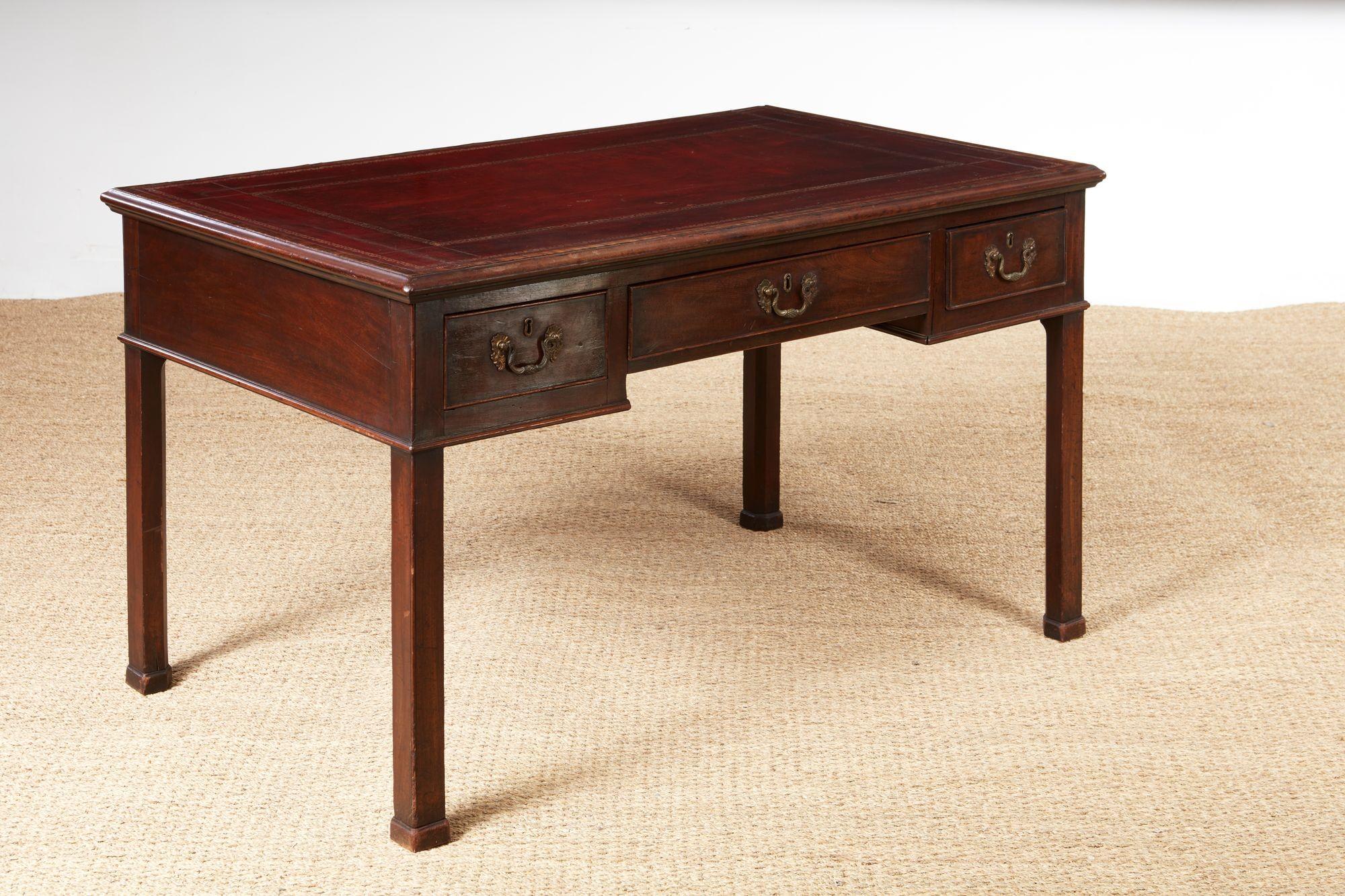 Late 18th Century Georgian Stepped Front Writing Table For Sale