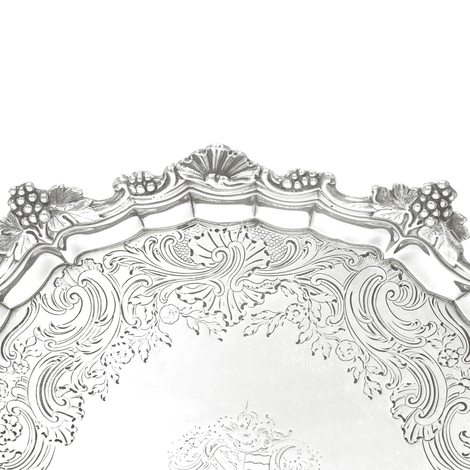 Georgian Sterling Salver by John Richardson, London, circa 1747 In Good Condition In Litchfield, CT