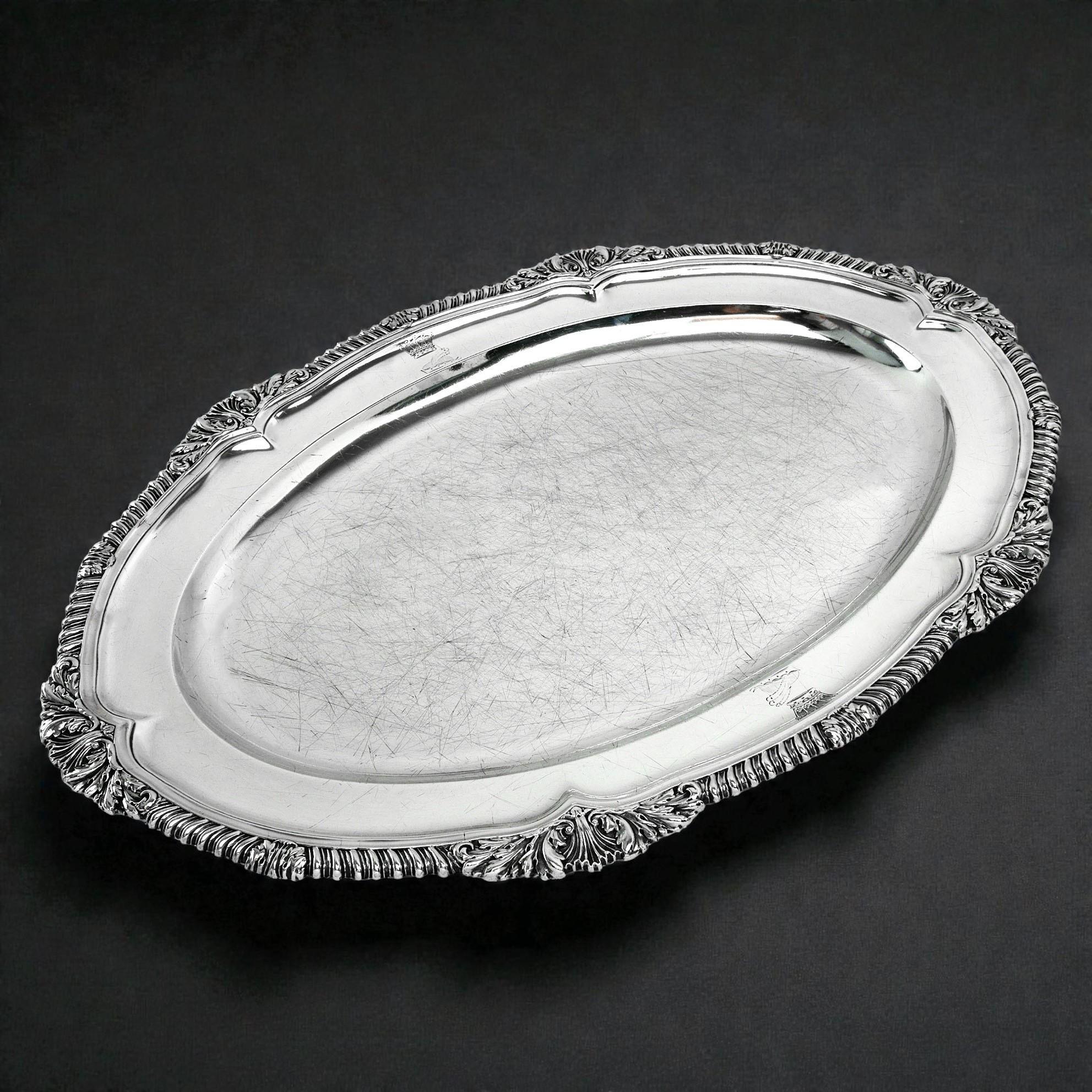 Plat à viande d
antiquités / Plat de service en argent sterling géorgien 1823 George IV