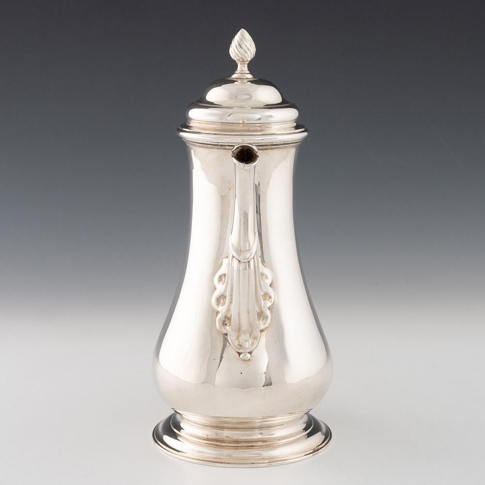 Georgianische Sterling Silber Kaffeekanne London 1769 (Britisch) im Angebot