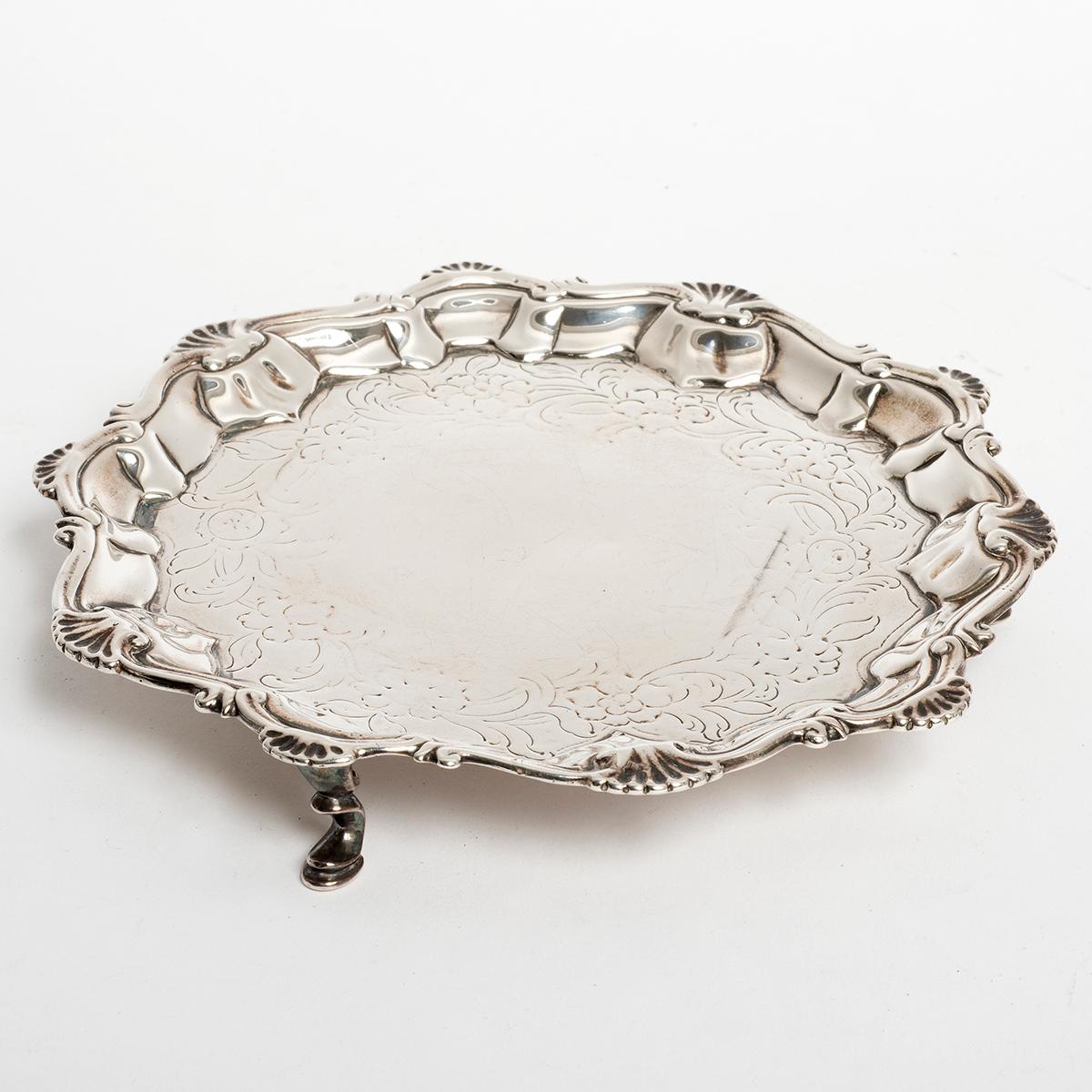 Georgianisches Sterlingsilber-Tortenkrug-Lachstablett. Gepunzt London 1757, gestempelt 1