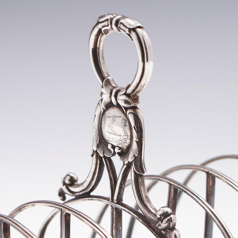 Porte-toast de style géorgien en argent sterling Londres, 1827 en vente 4