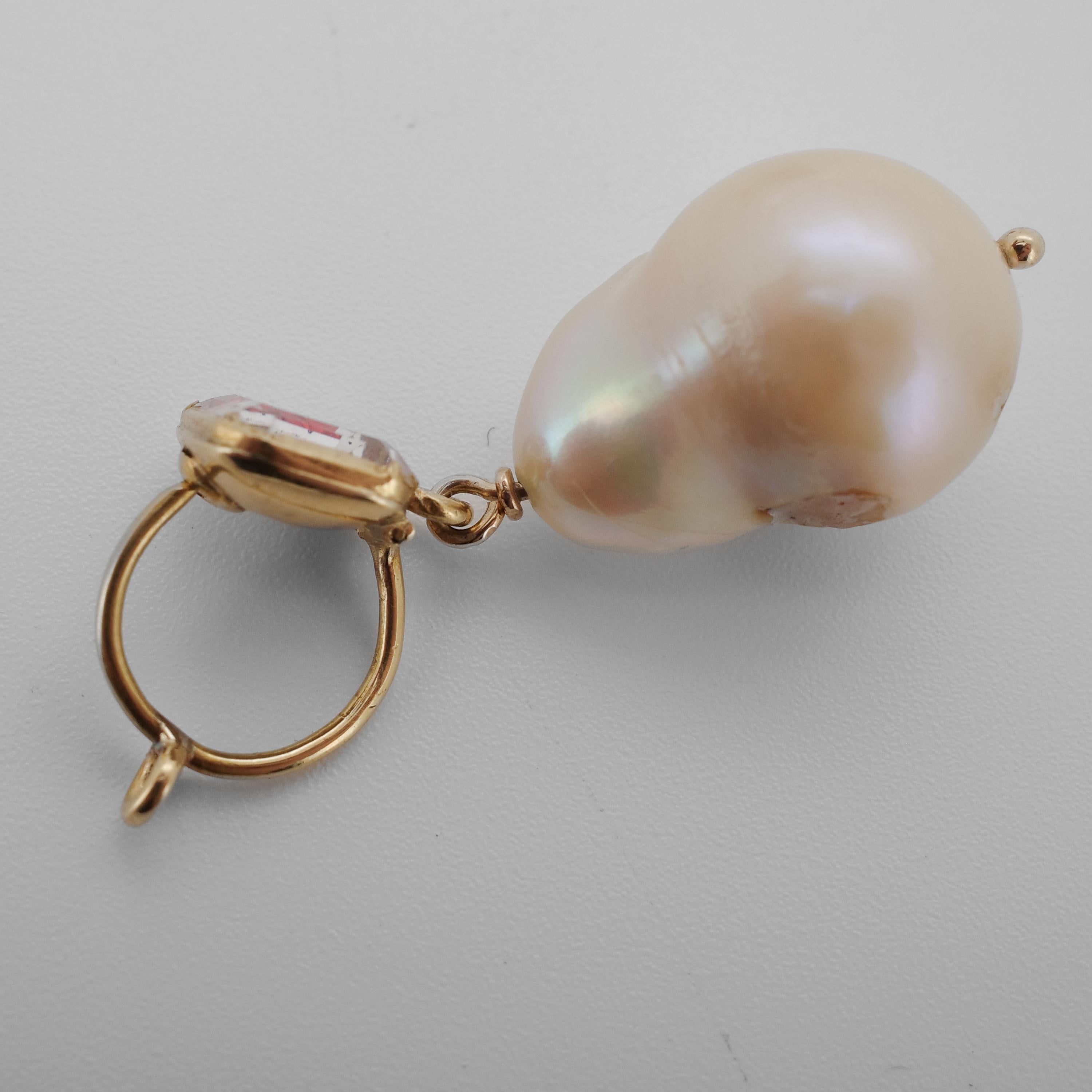 Georgian Stuart Crystal Earrings with Large Natural Saltwater Baroque Pearls in vendita 3