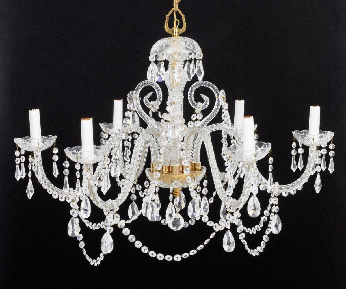 Georgiano Lampadario di cristallo a 6 bracci in stile georgiano in vendita
