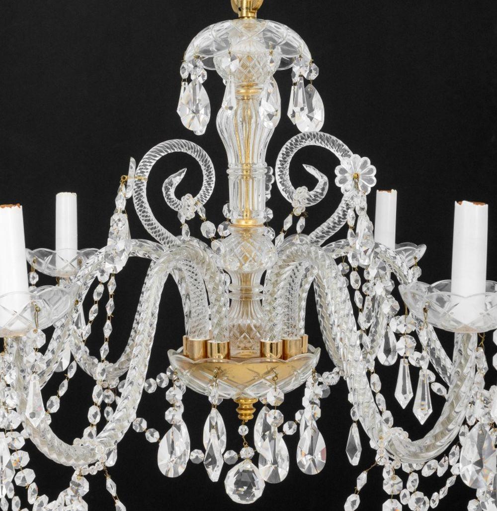 Lampadario di cristallo a 6 bracci in stile georgiano in vendita 2